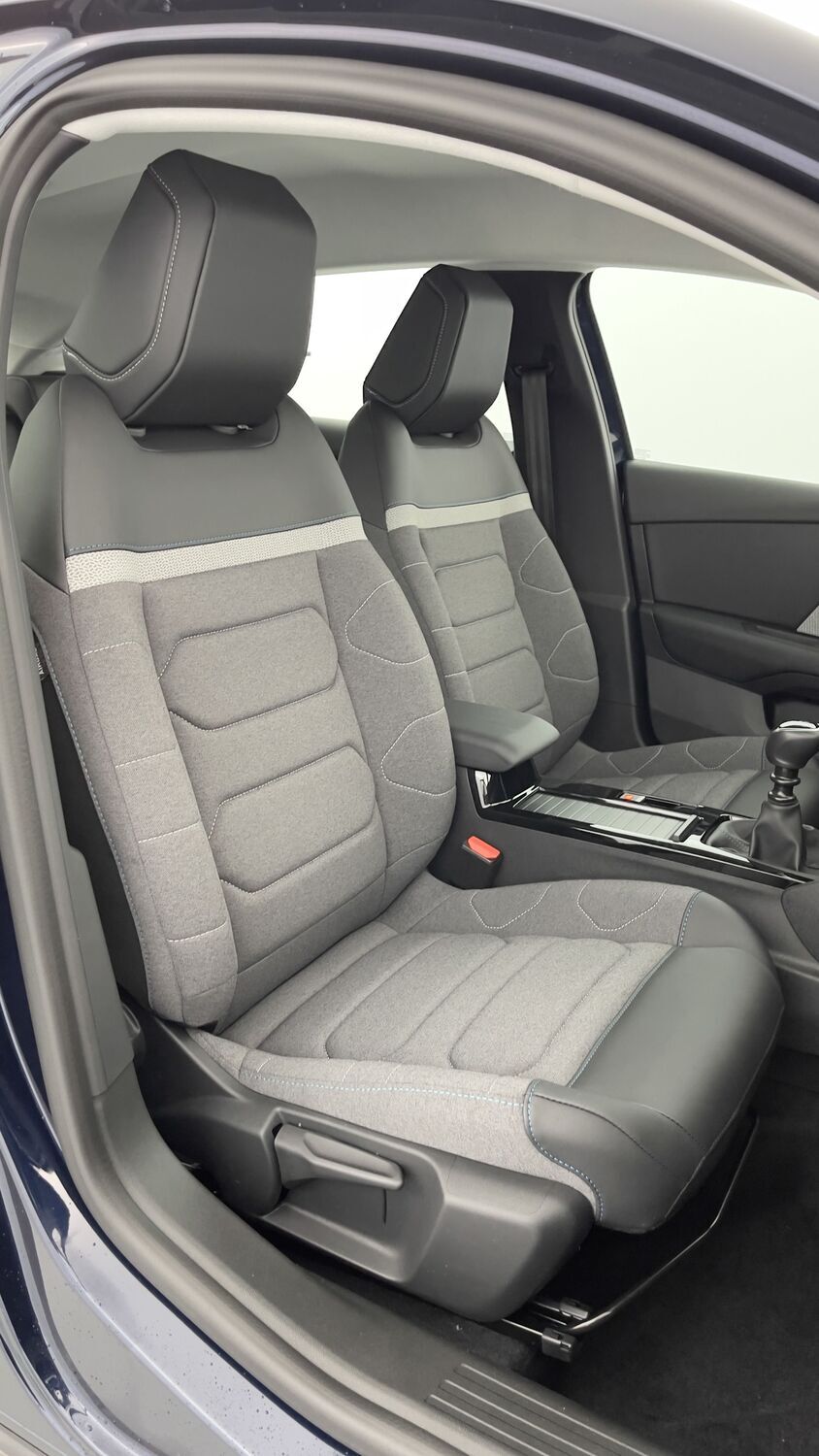 GLI00281033_p53 - CITROEN - C4 - 2024 - photo 21