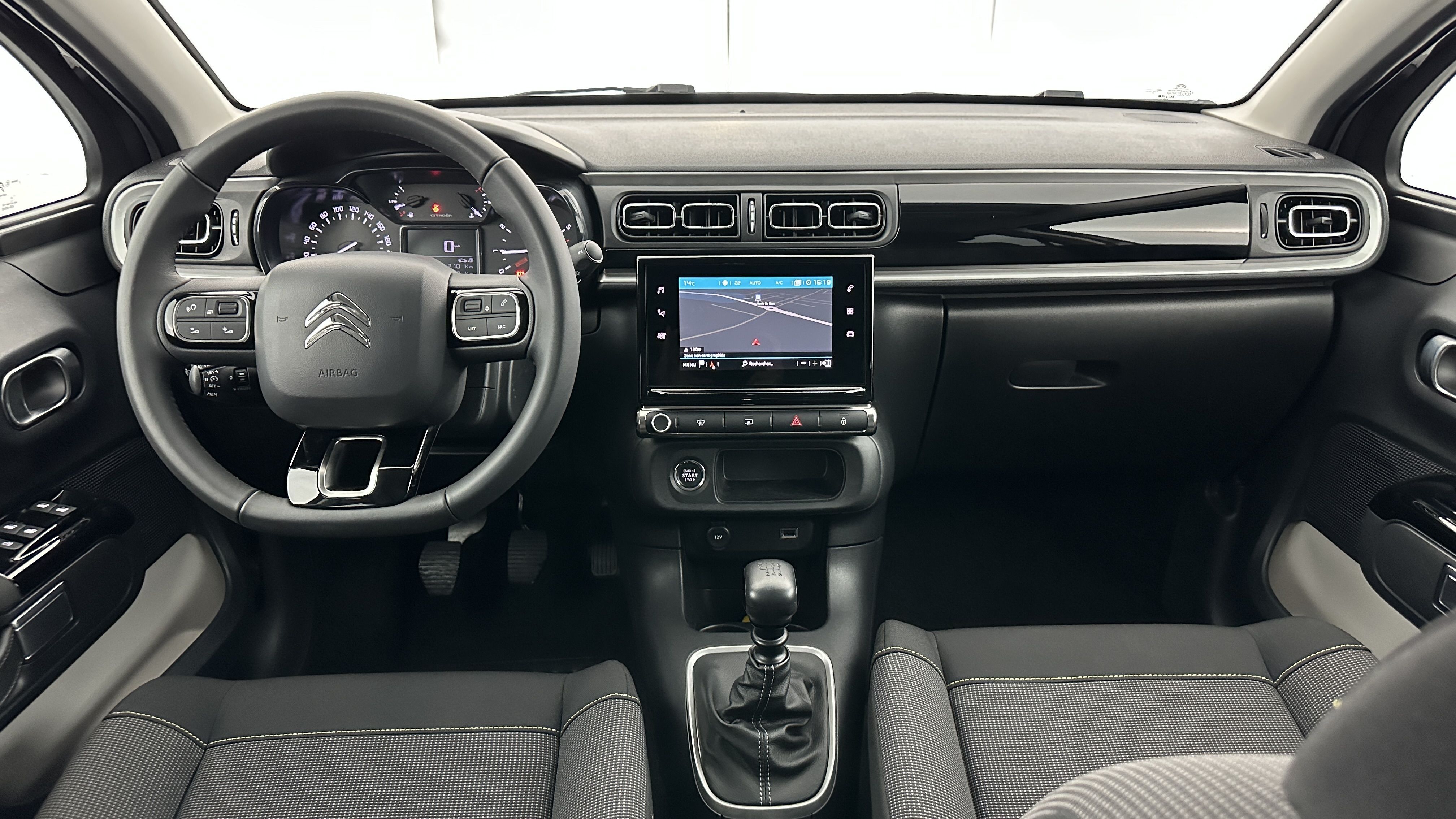 GLI00009845_p53 - CITROEN - C3 - 2024 - photo 7