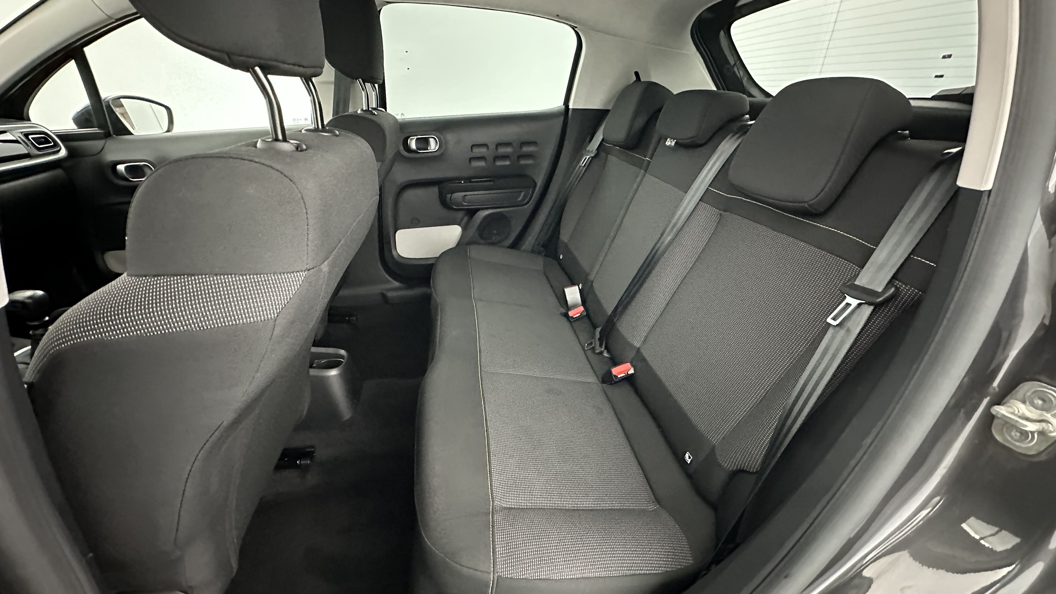 GLI00009845_p53 - CITROEN - C3 - 2024 - photo 9