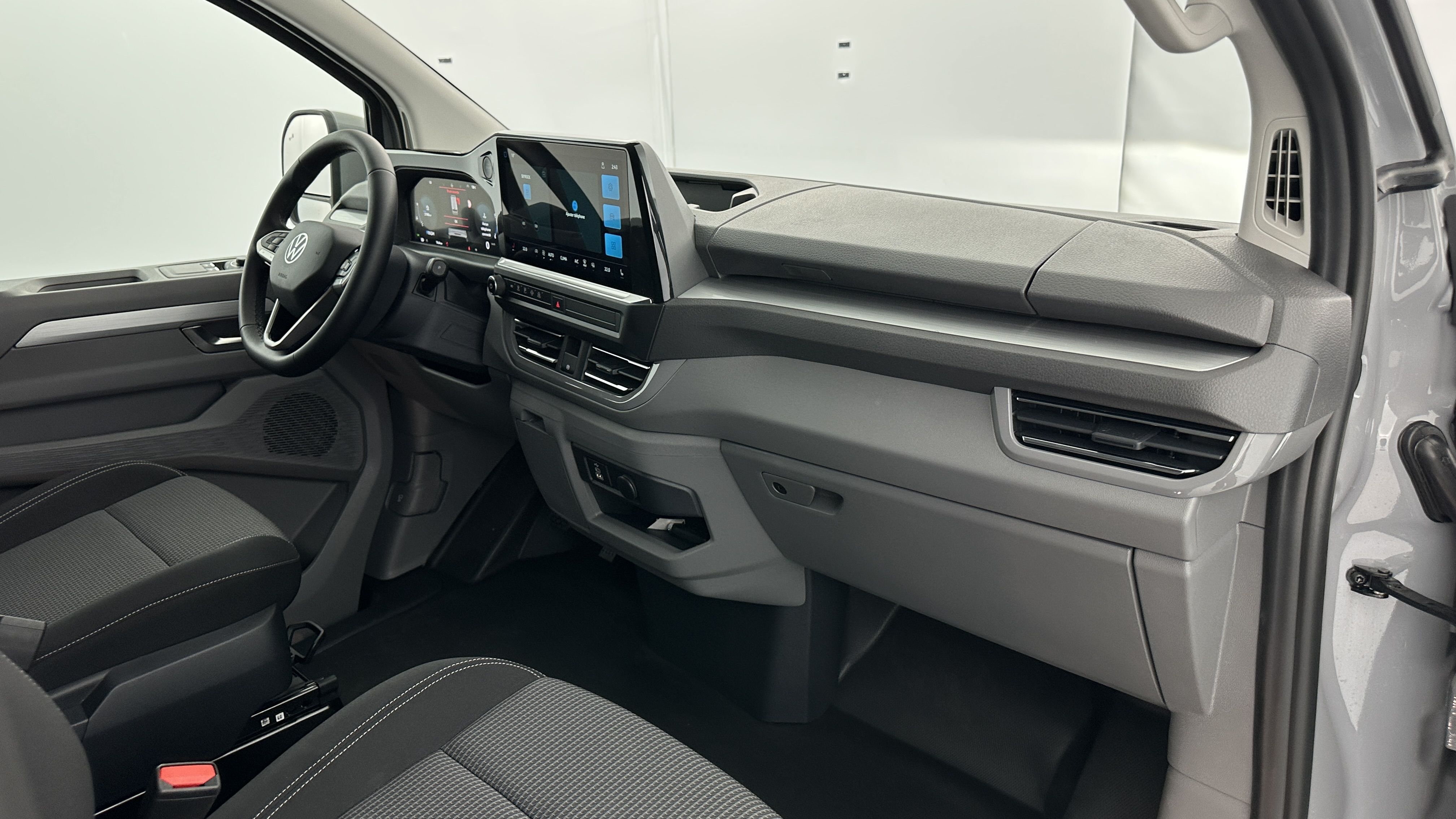 GLI00007506_p53 - VOLKSWAGEN - TRANSPORTER PROCAB - 2025 - photo 7