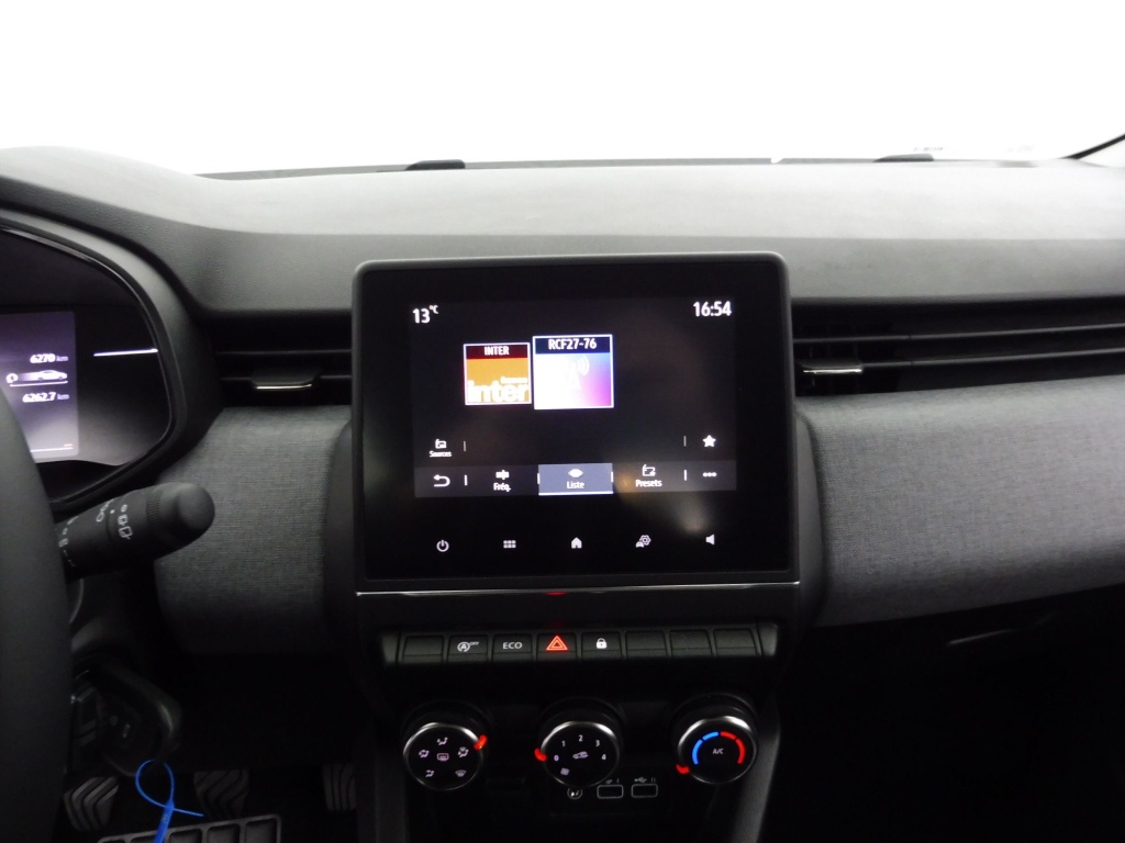 71329_p51 - RENAULT - CLIO - 2025 - photo 10