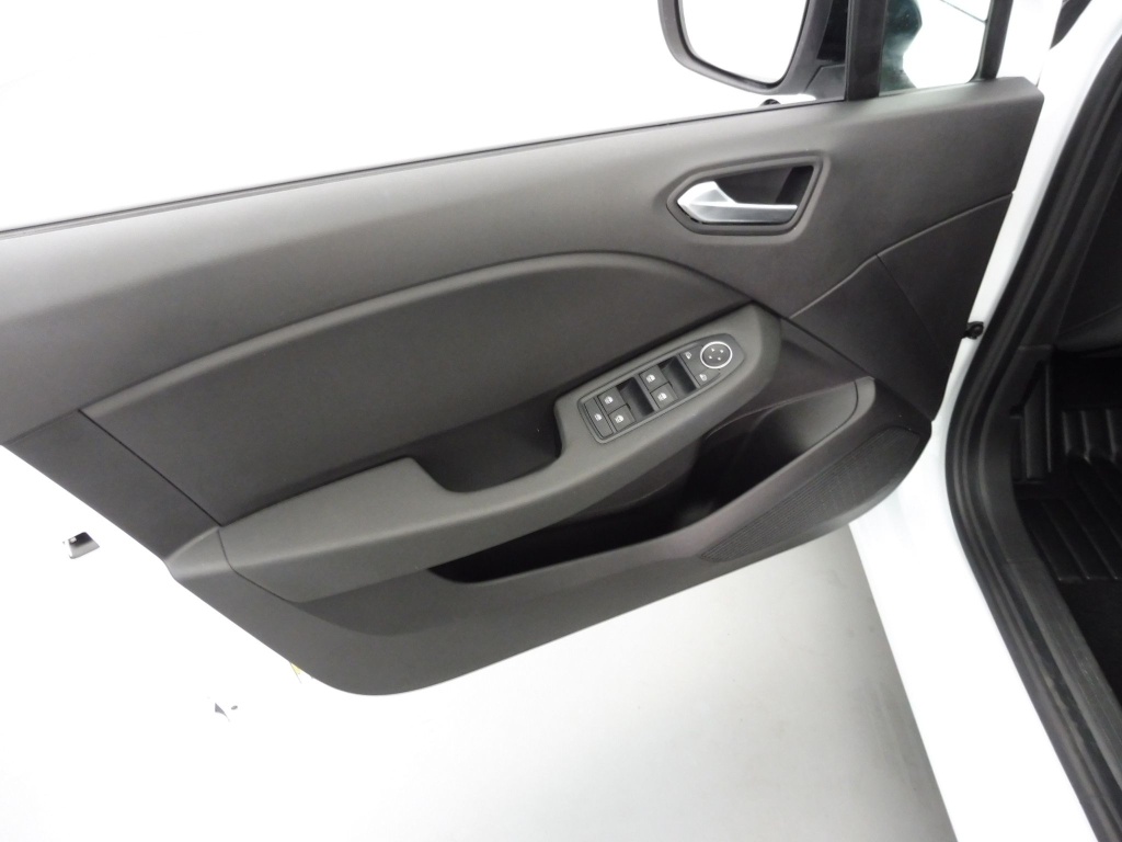 71329_p51 - RENAULT - CLIO - 2025 - photo 15