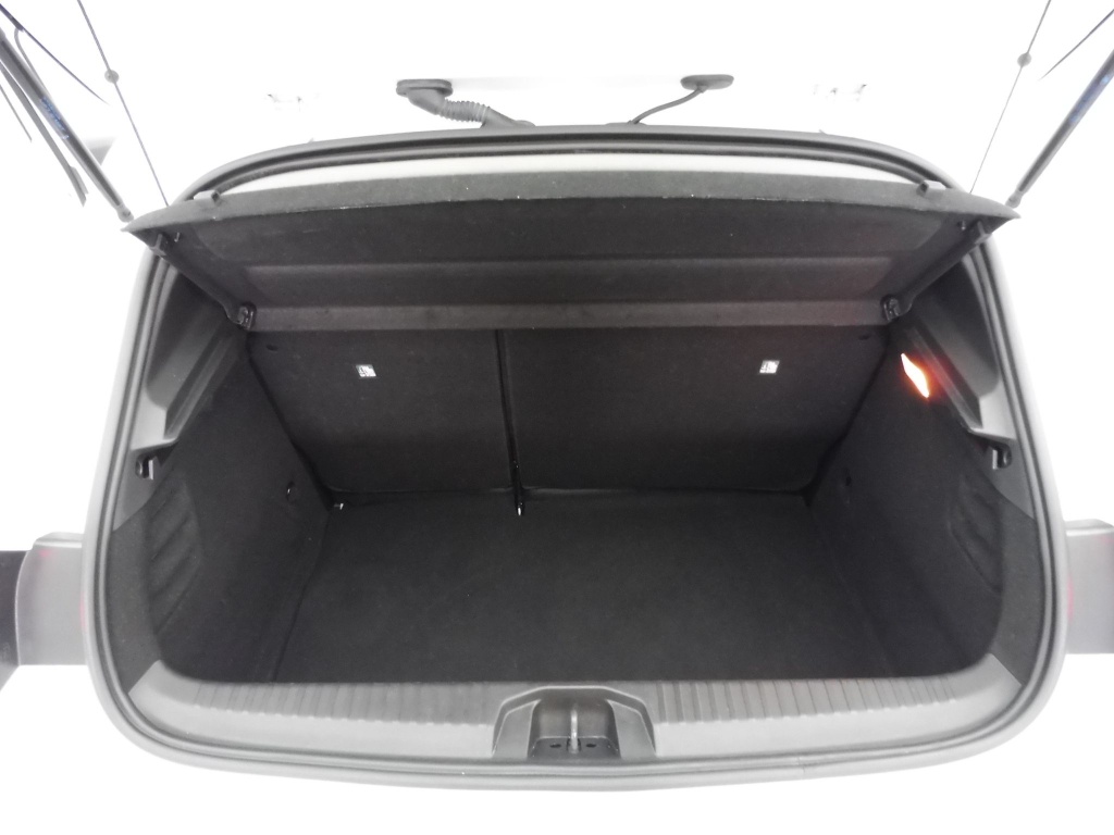 71329_p51 - RENAULT - CLIO - 2025 - photo 9