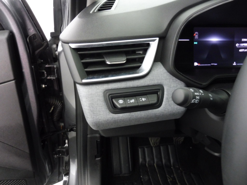 71369_p51 - RENAULT - CLIO - 2025 - photo 7