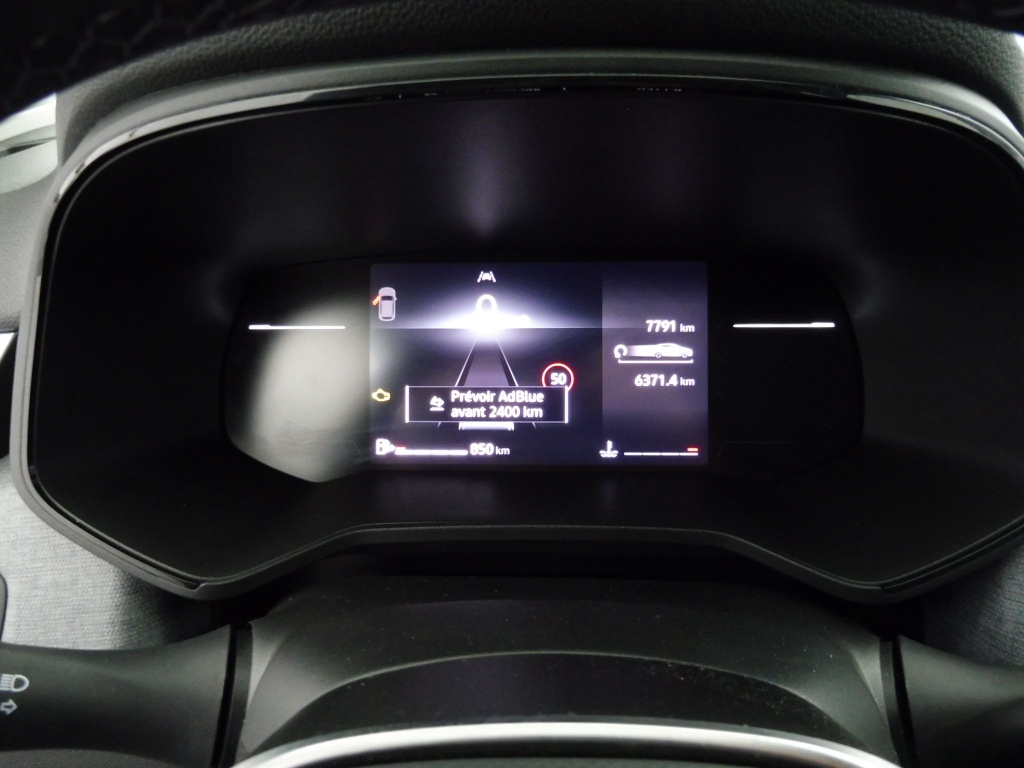 71369_p51 - RENAULT - CLIO - 2025 - photo 8