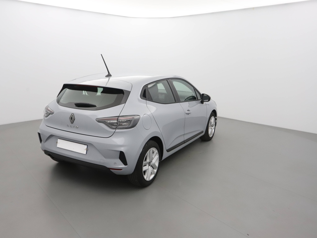 72526_p51 - RENAULT - CLIO - 2025 - photo 3
