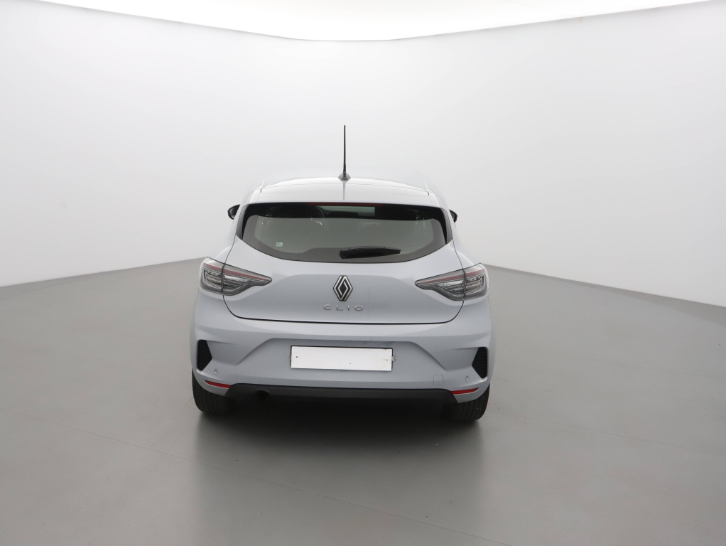 72526_p51 - RENAULT - CLIO - 2025 - photo 4