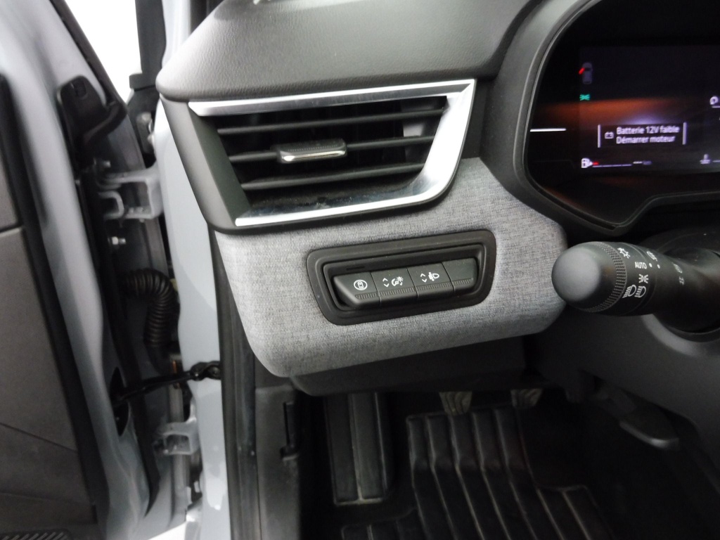 72526_p51 - RENAULT - CLIO - 2025 - photo 7