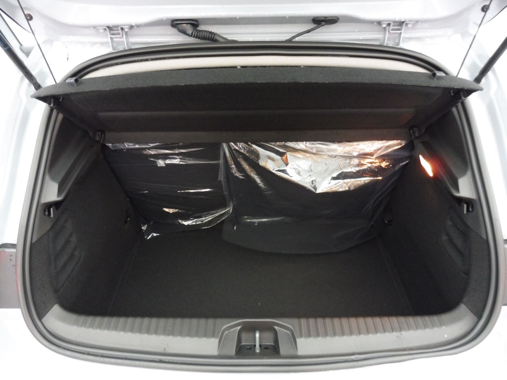 72875_p51 - RENAULT - CLIO - 2025 - photo 10