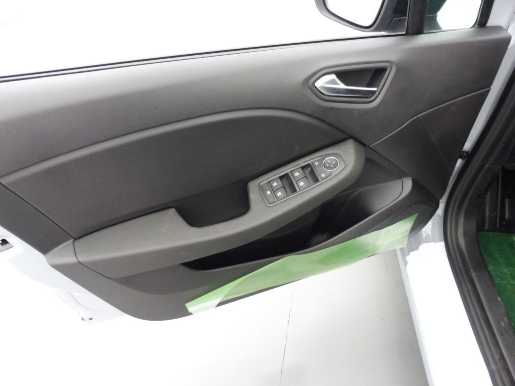 72875_p51 - RENAULT - CLIO - 2025 - photo 17