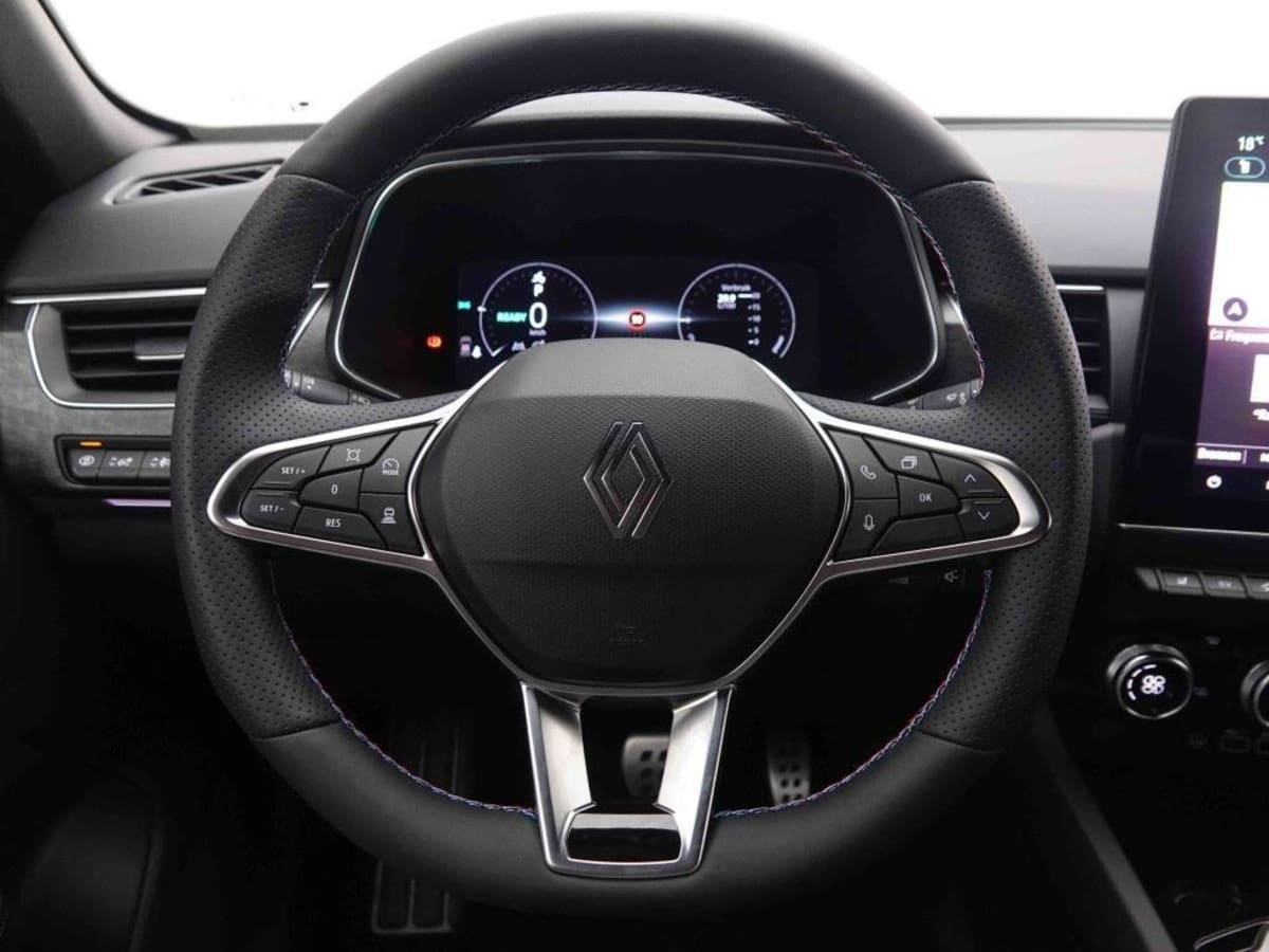 357286_p2 - RENAULT - ARKANA - 2025 - photo 9