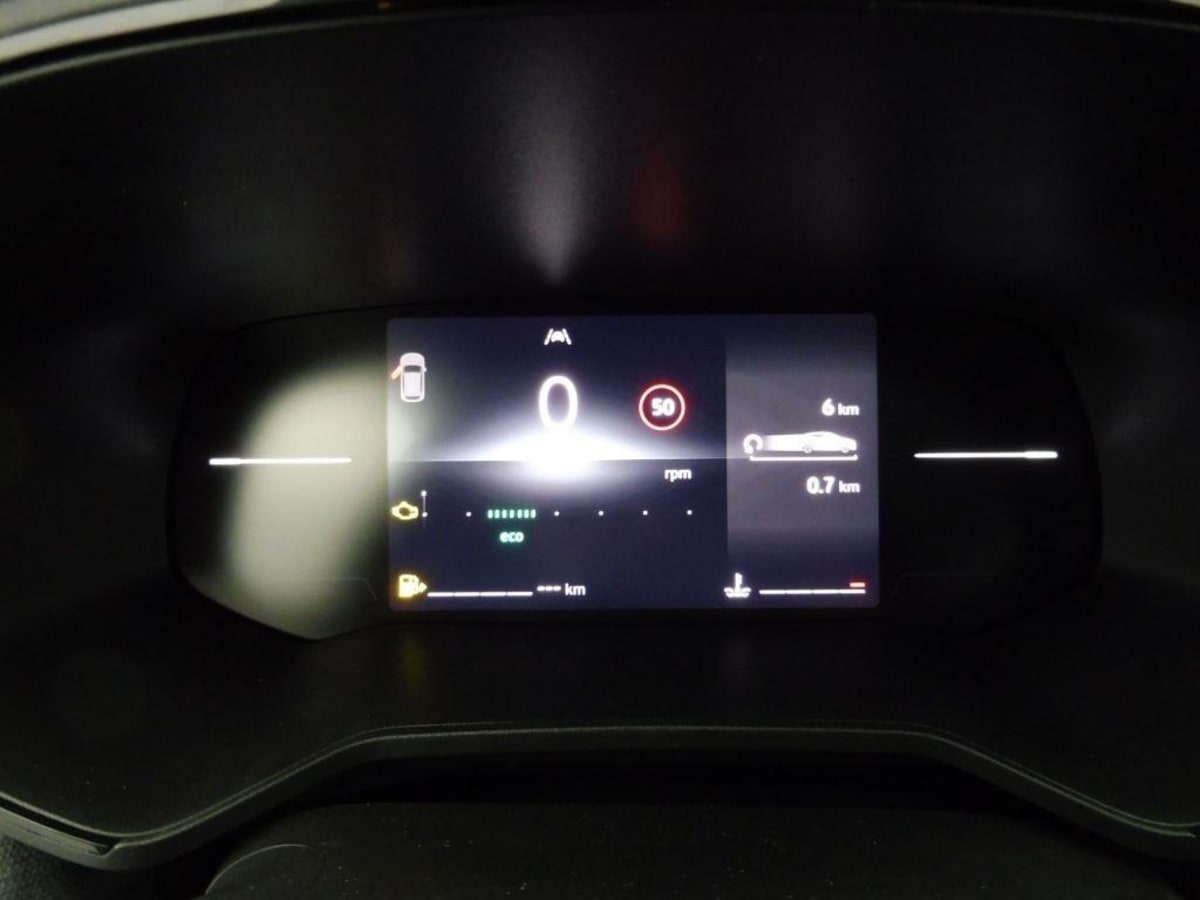 362433_p2 - RENAULT - CLIO - 2025 - photo 9