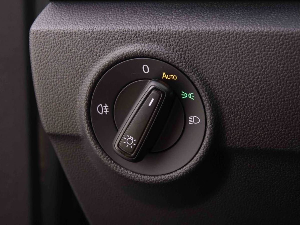 364370_p2 - VOLKSWAGEN - T ROC - 2025 - photo 9