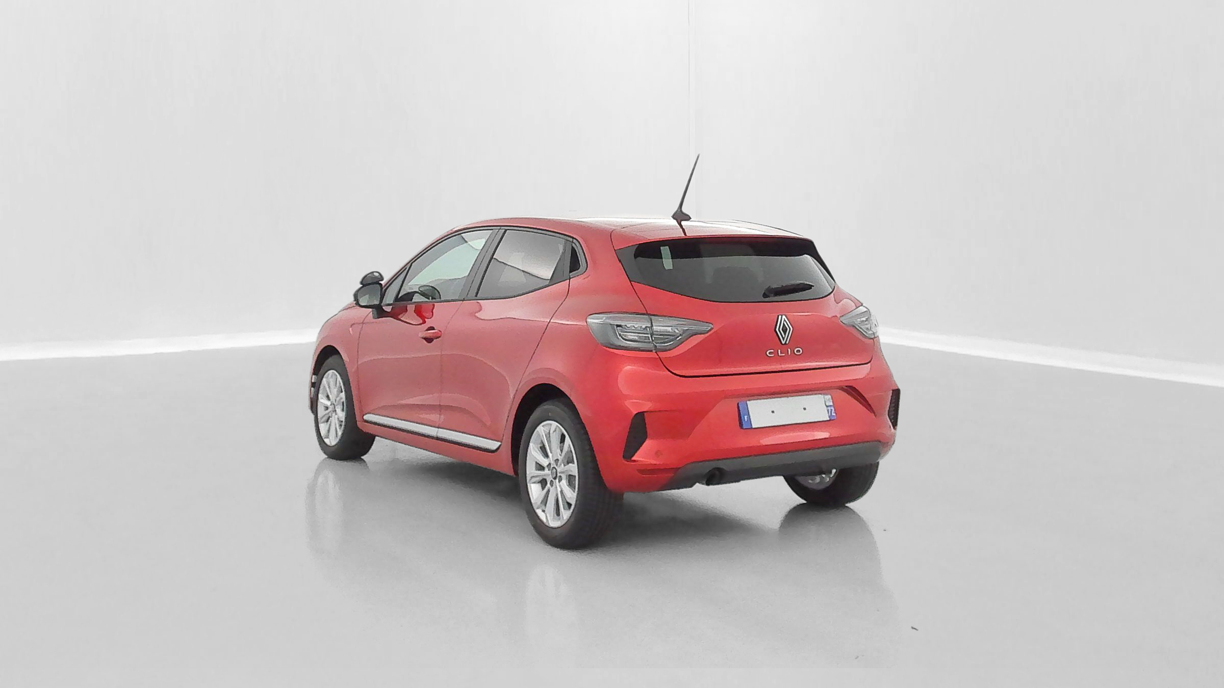 GLI00000575_p53 - RENAULT - CLIO - 2024 - photo 5