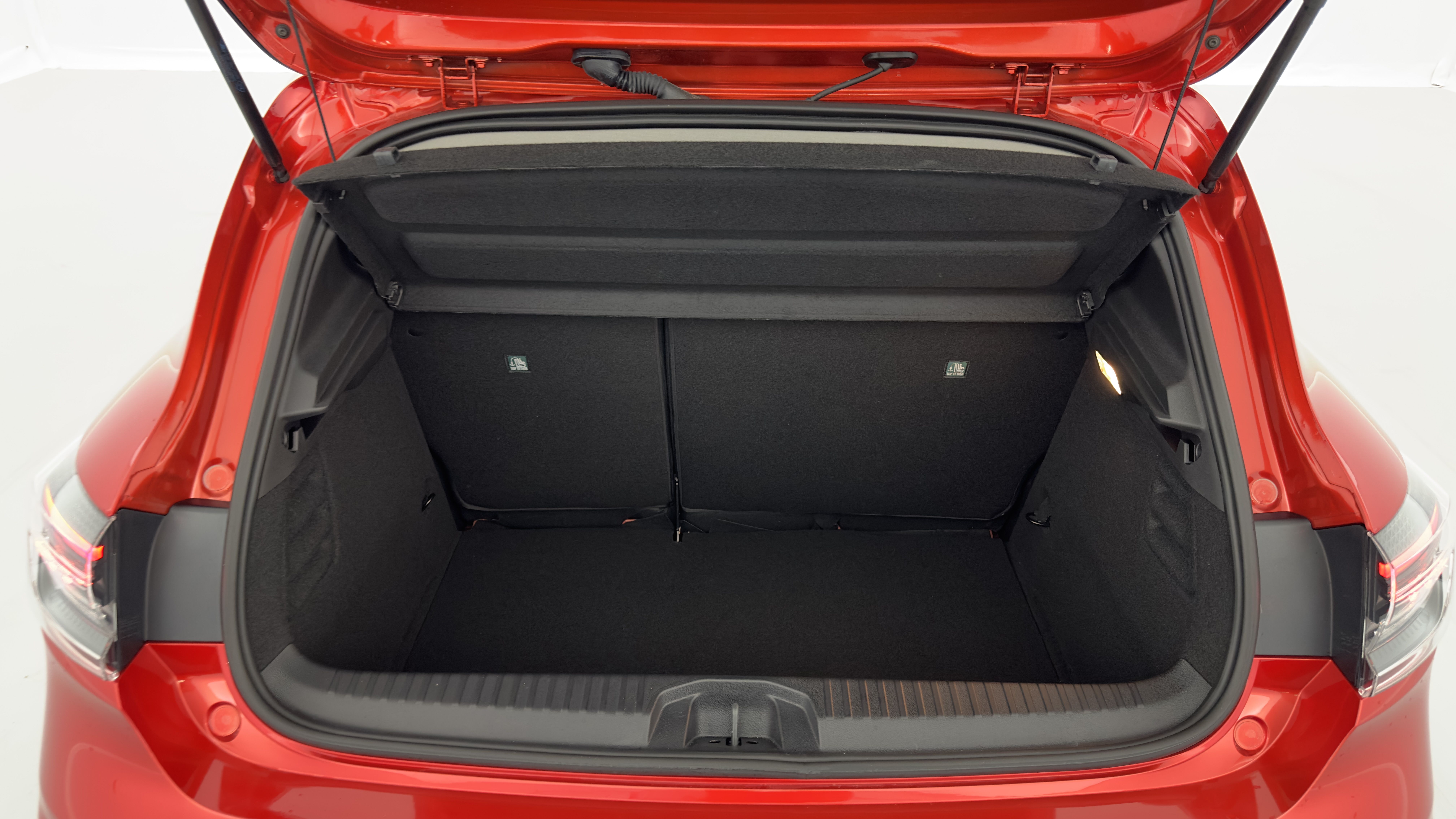 GLI00000575_p53 - RENAULT - CLIO - 2024 - photo 10