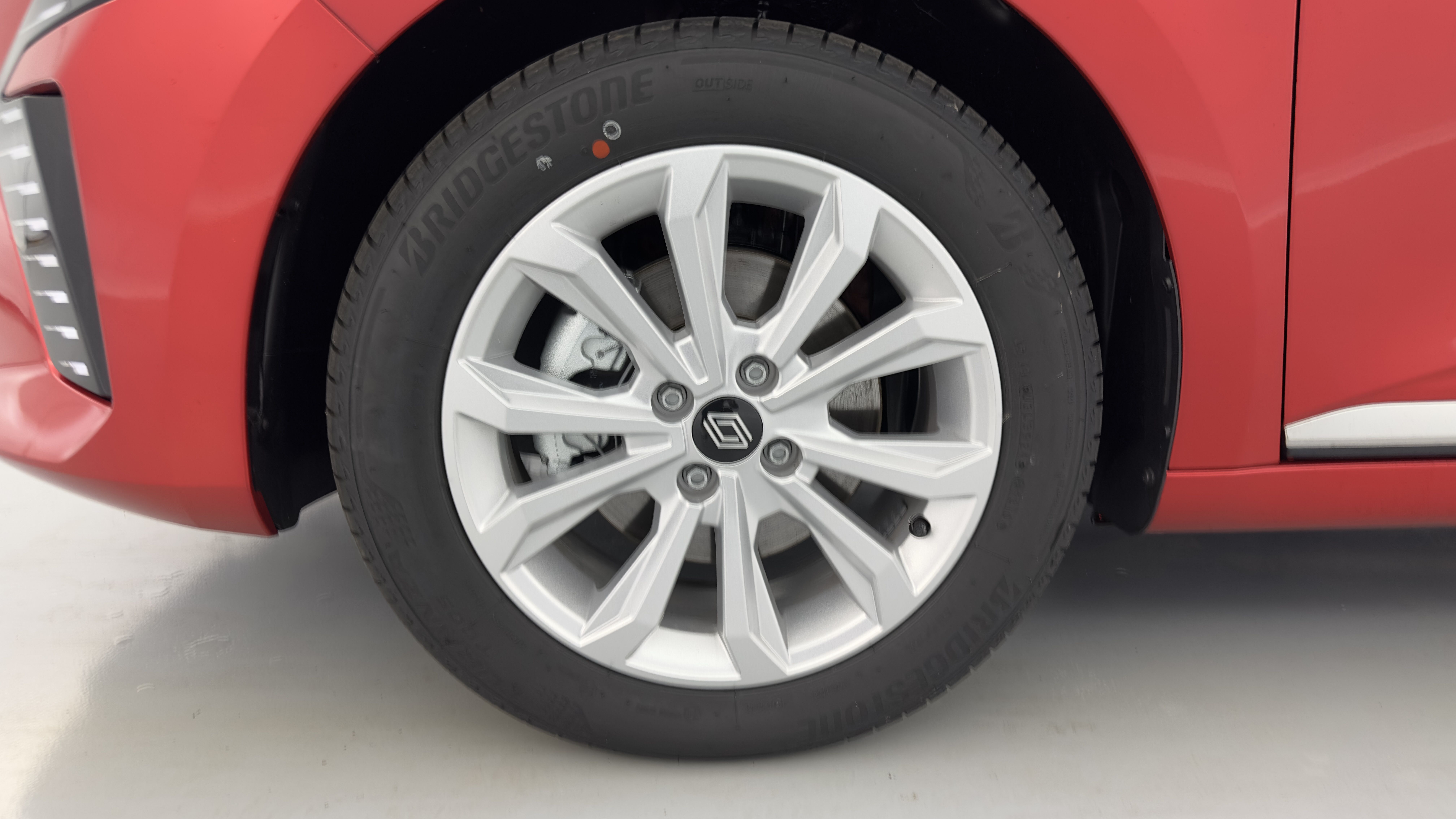 GLI00000575_p53 - RENAULT - CLIO - 2024 - photo 12