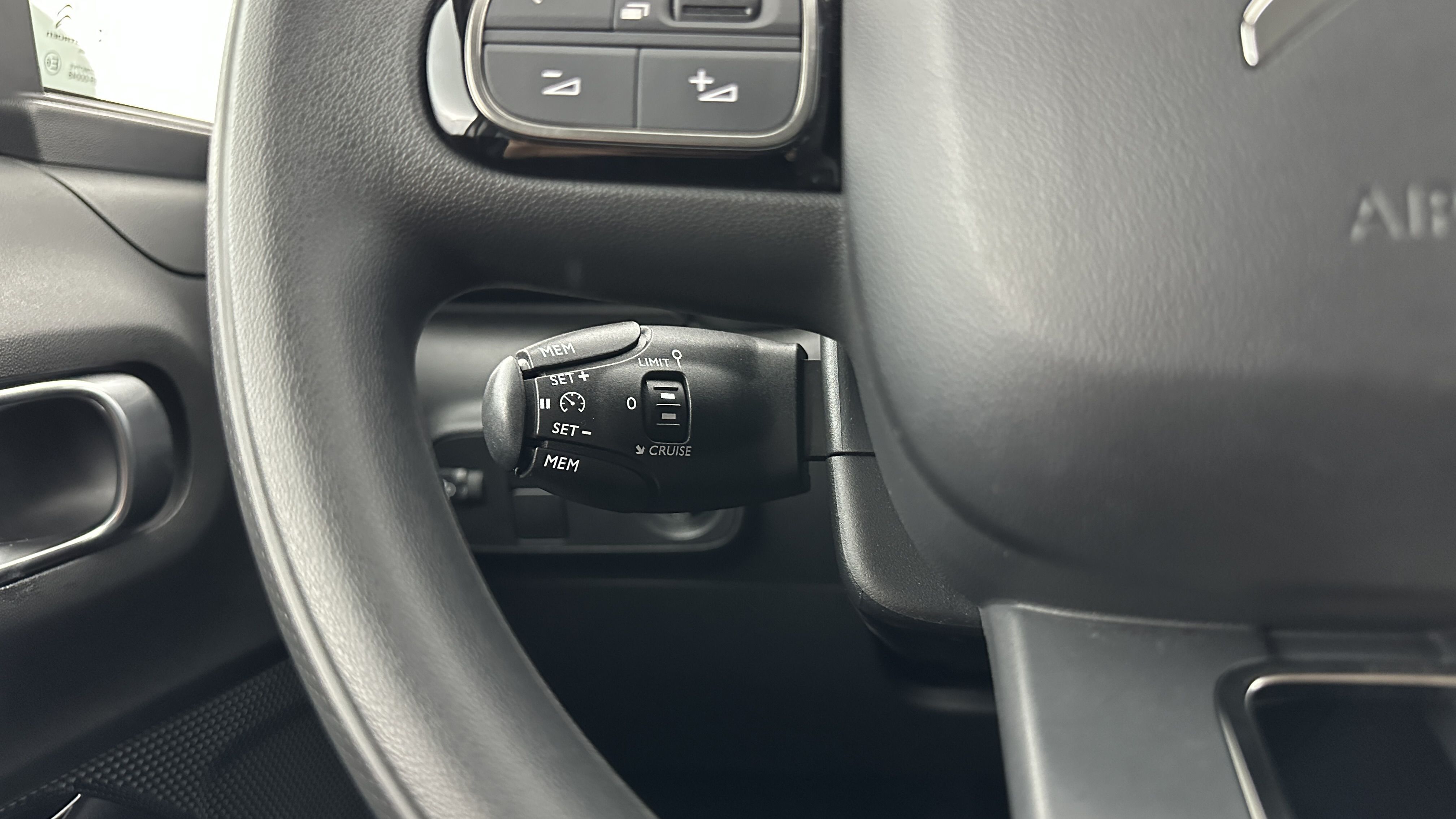 GLI00010904_p53 - CITROEN - C3 - 2022 - photo 18