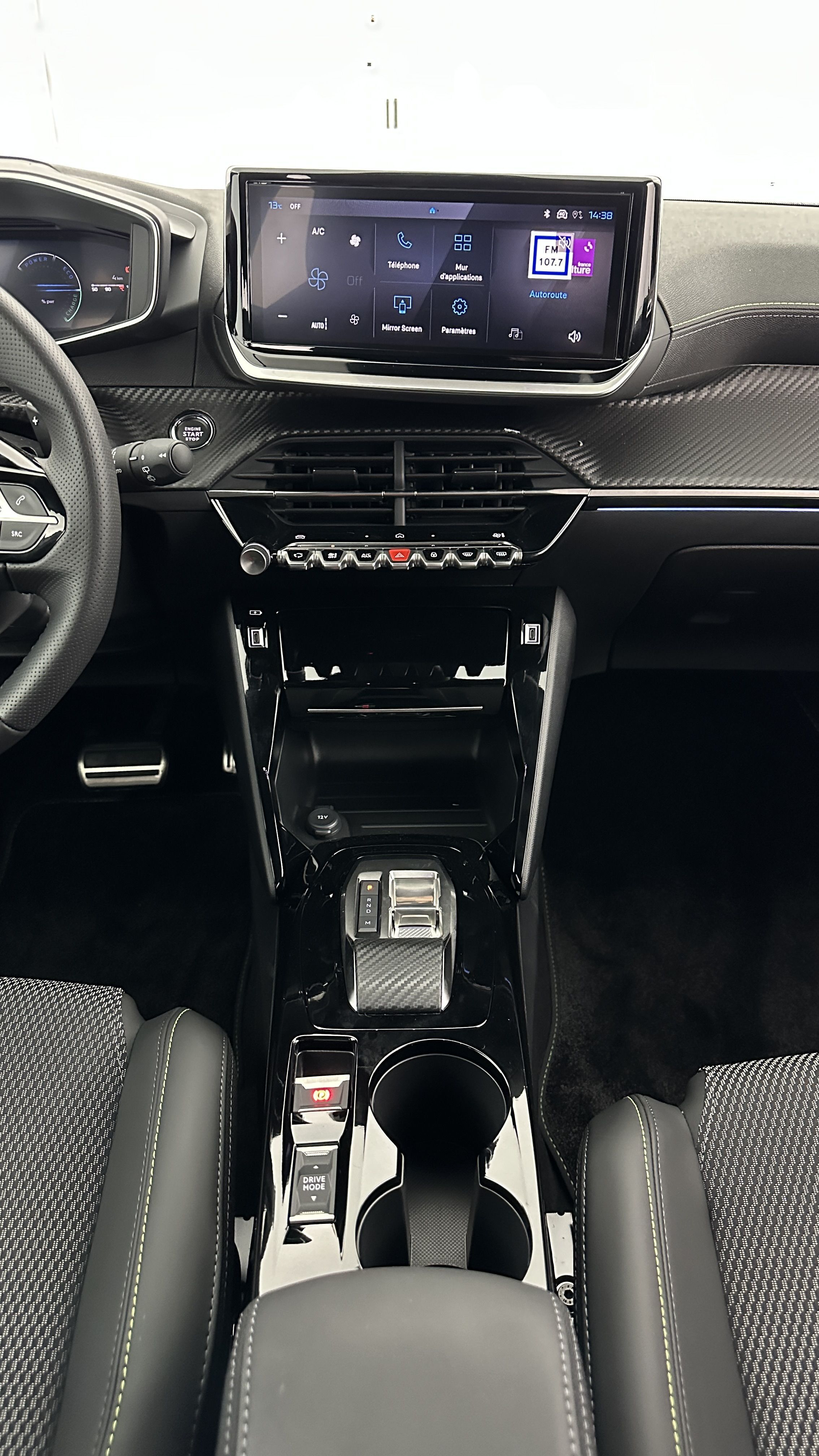 GLI00010399_p53 - PEUGEOT - 2008 - 2025 - photo 16