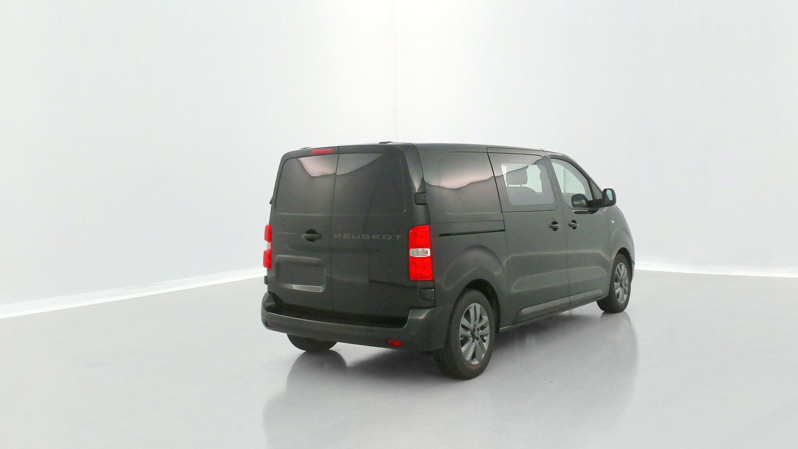 GLI00007632_p53 - PEUGEOT - EXPERT CA - 2025 - photo 20