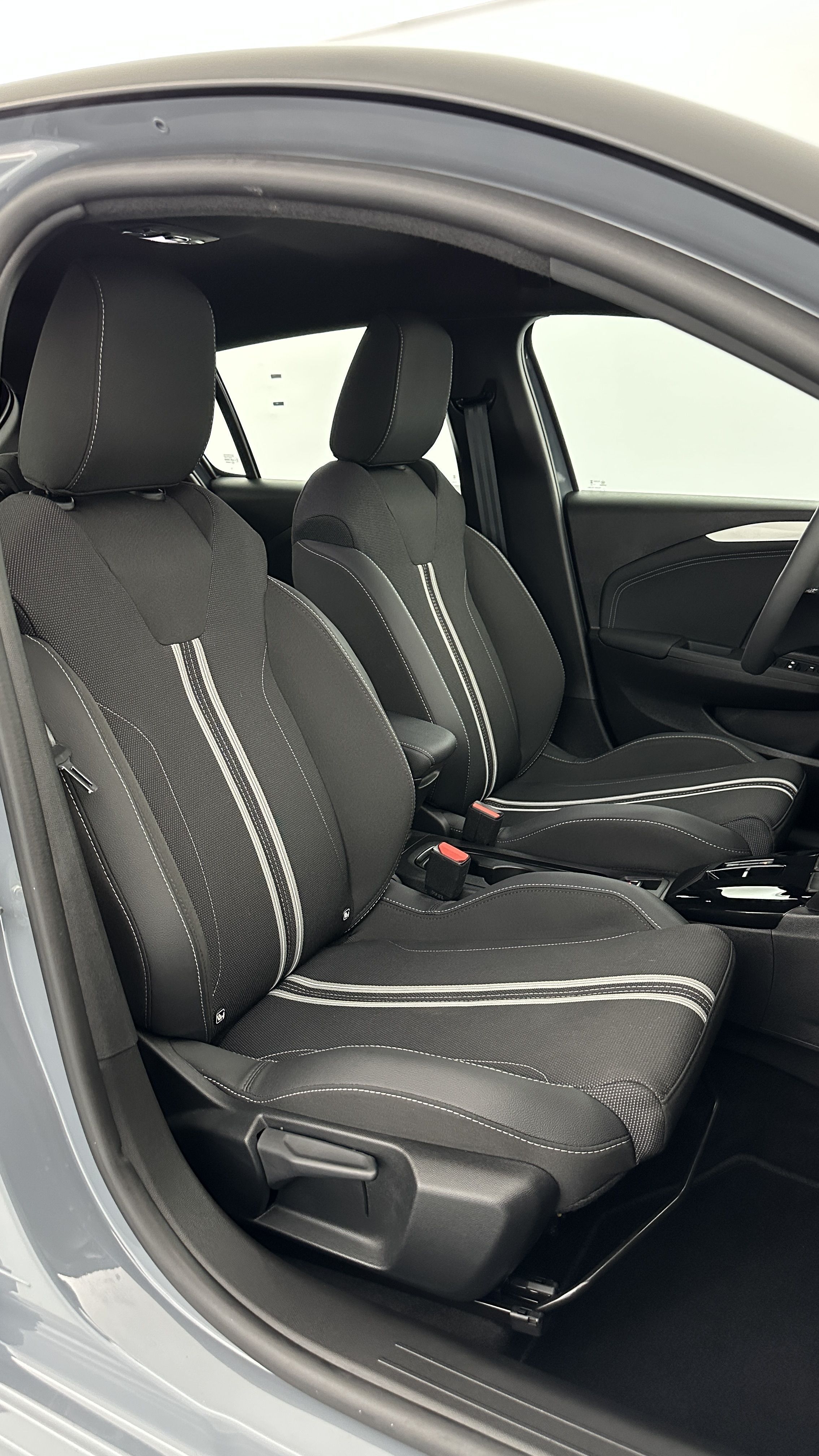 GLI00010088_p53 - OPEL - CORSA - 2025 - photo 17