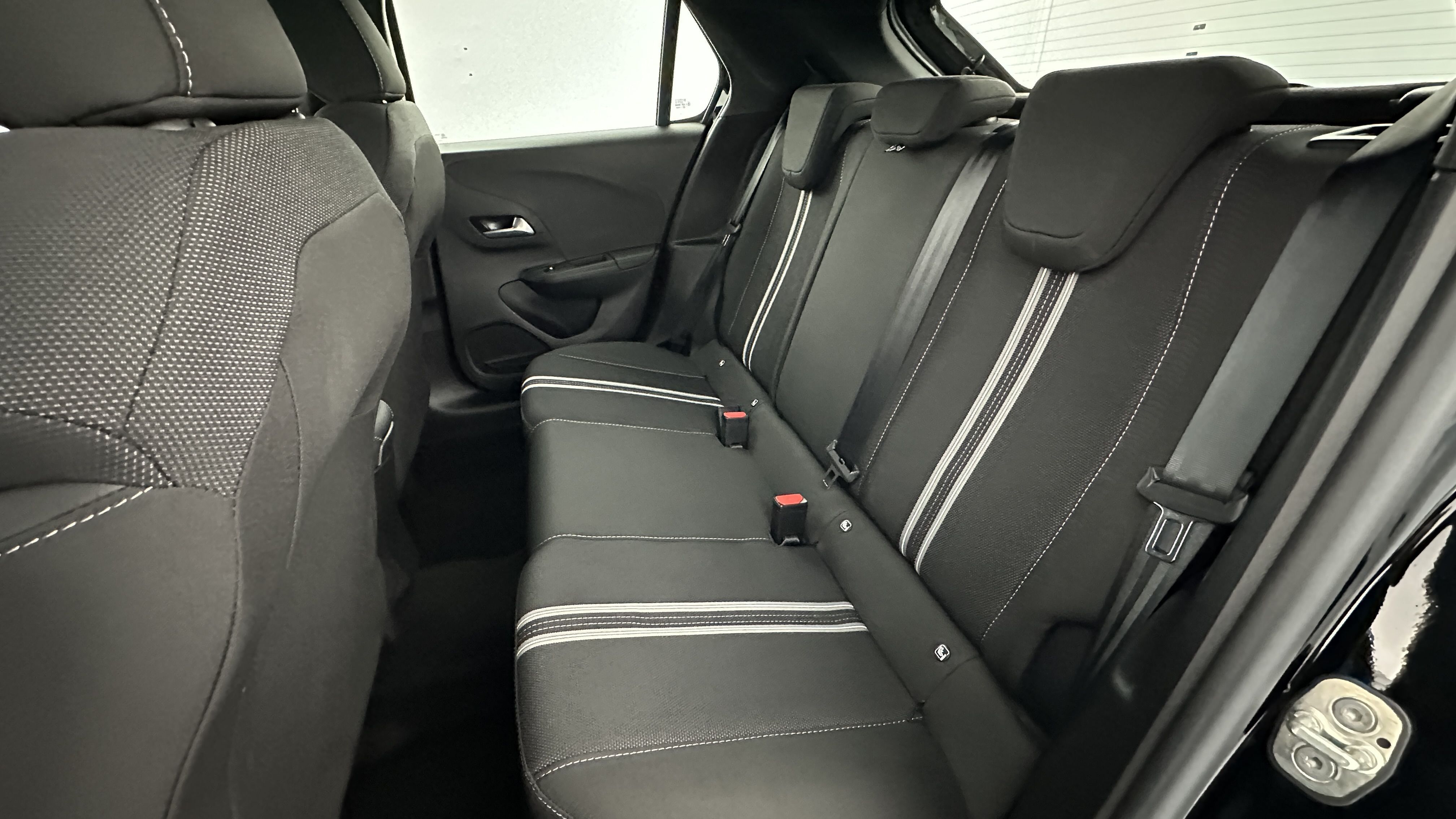 GLI00010128_p53 - OPEL - CORSA - 2025 - photo 9