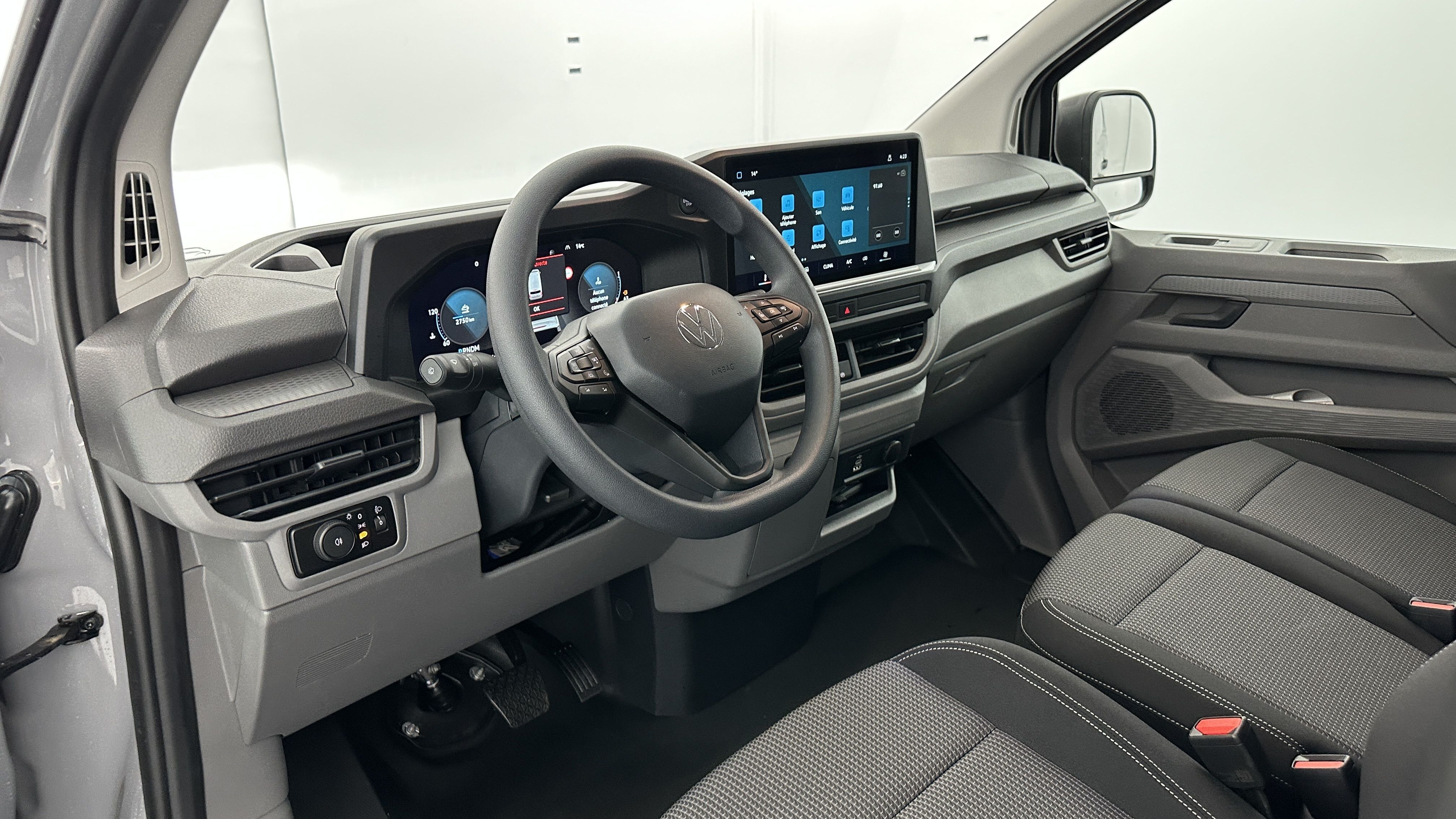 GLI00007683_p53 - VOLKSWAGEN - TRANSPORTER - 2025 - photo 6