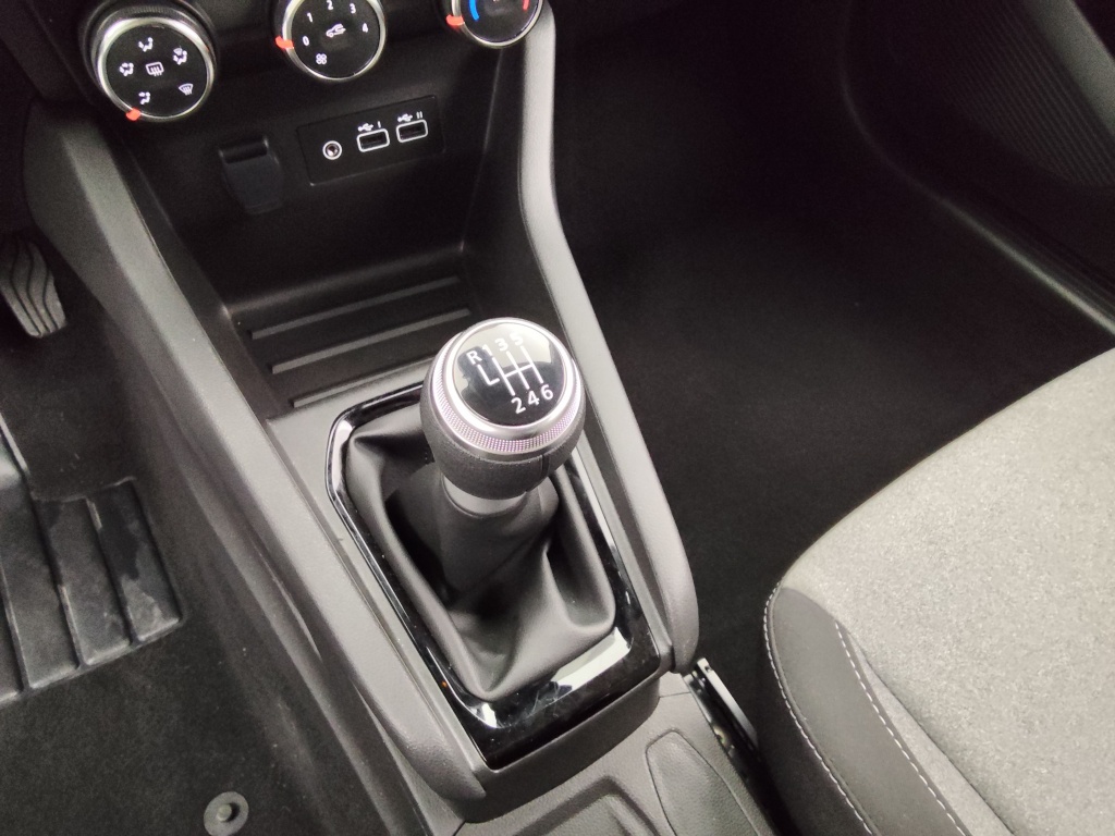 72573_p51 - RENAULT - CLIO - 2025 - photo 14