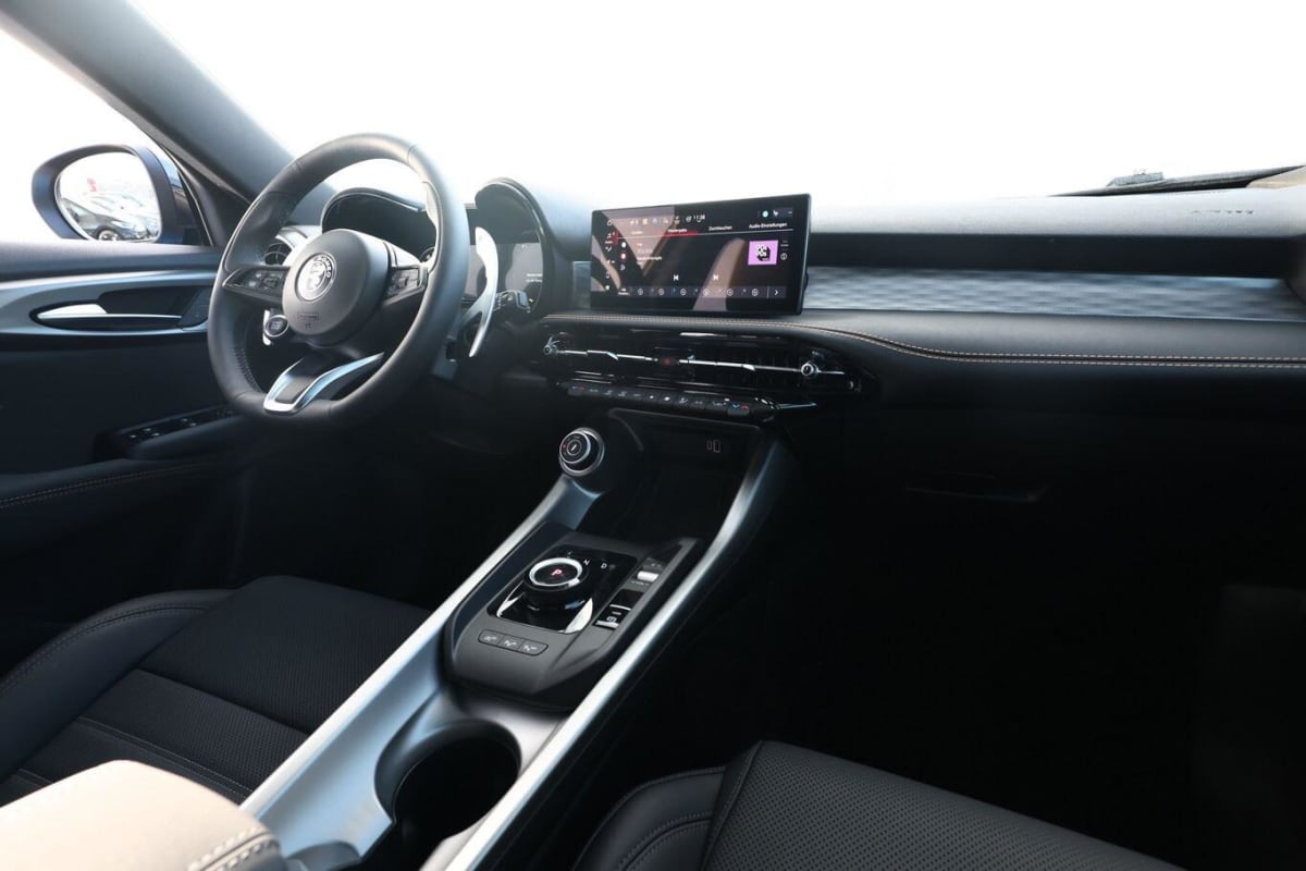 366762_p2 - ALFA ROMEO - TONALE - 2025 - photo 9