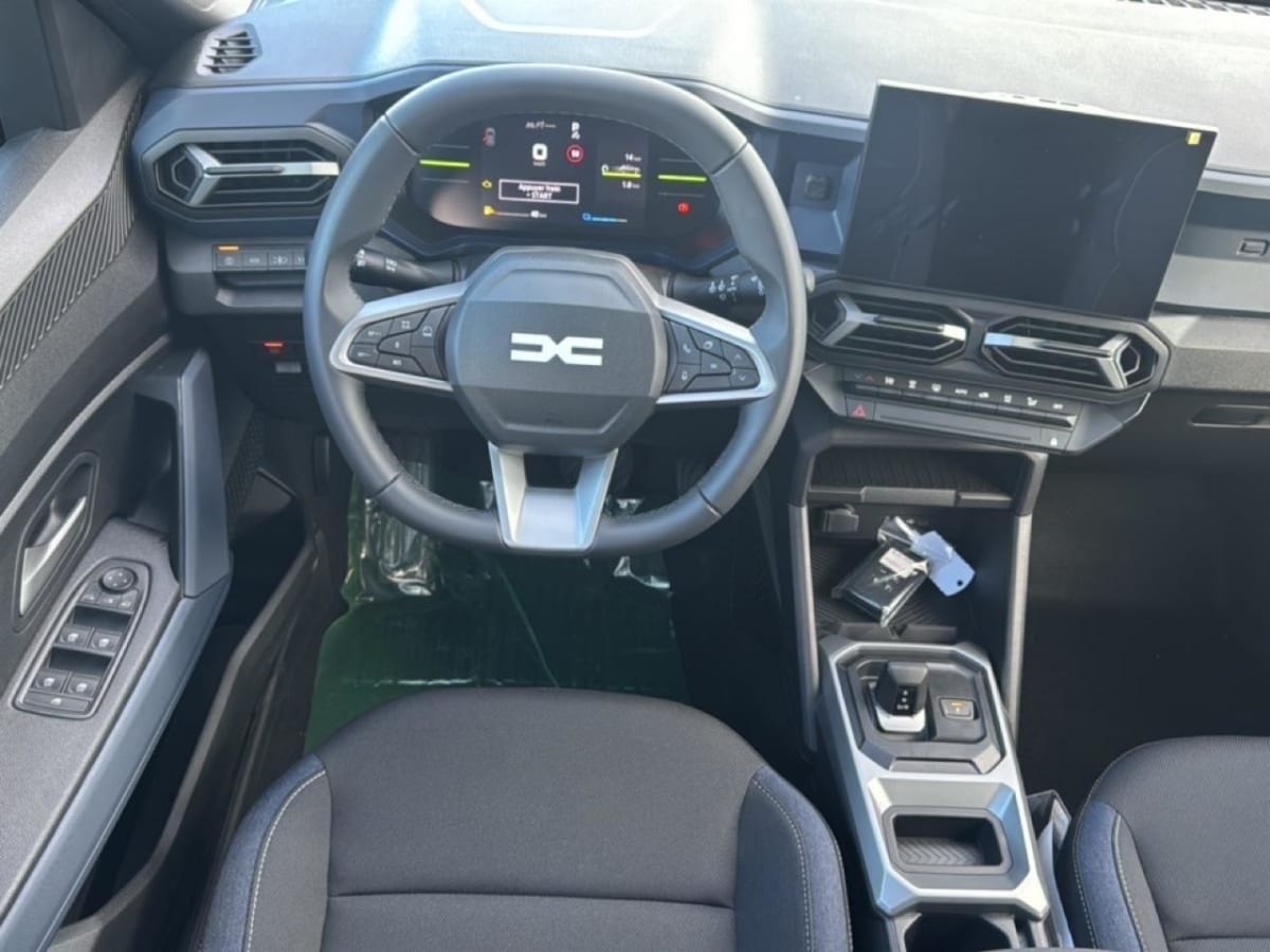 366853_p2 - DACIA - DUSTER - 2025 - photo 8