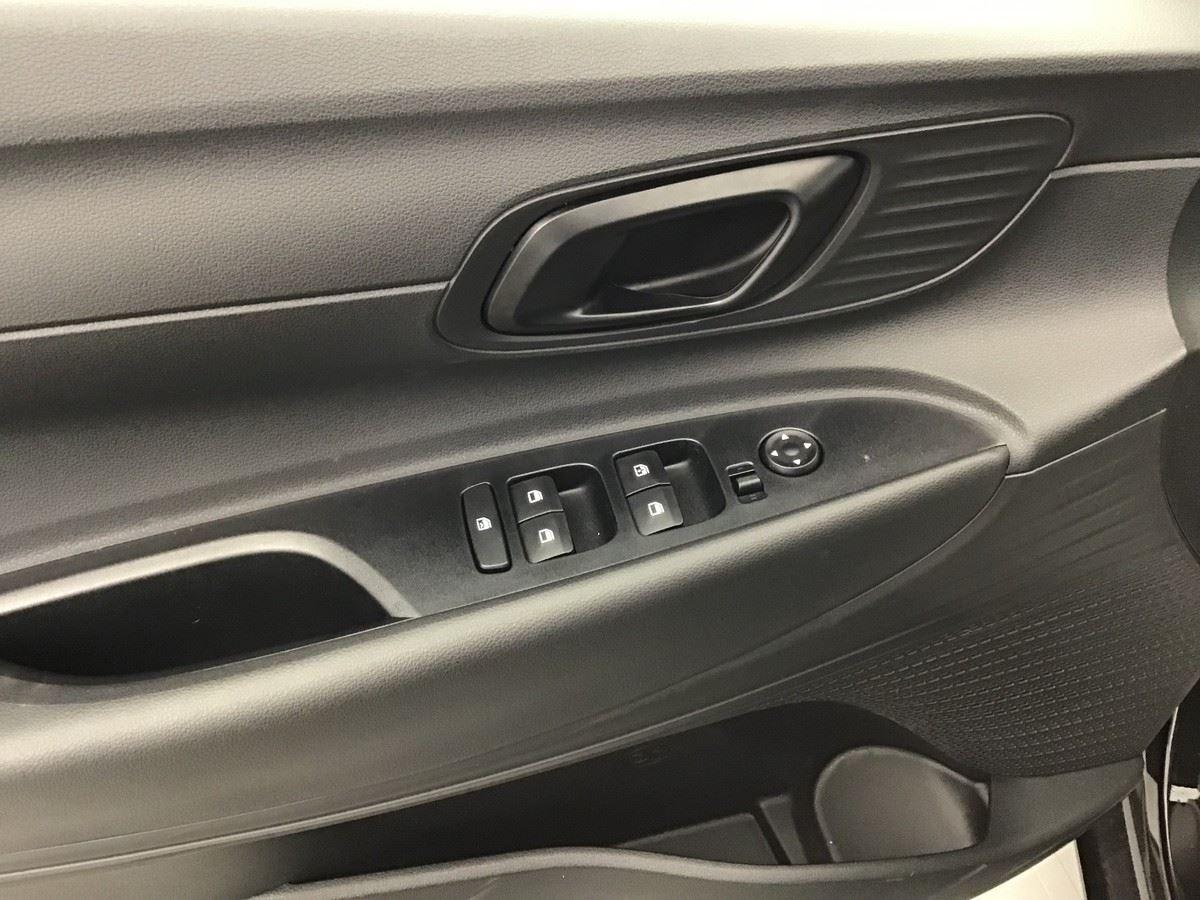 367426_p2 - HYUNDAI - I 20 - 2025 - photo 9