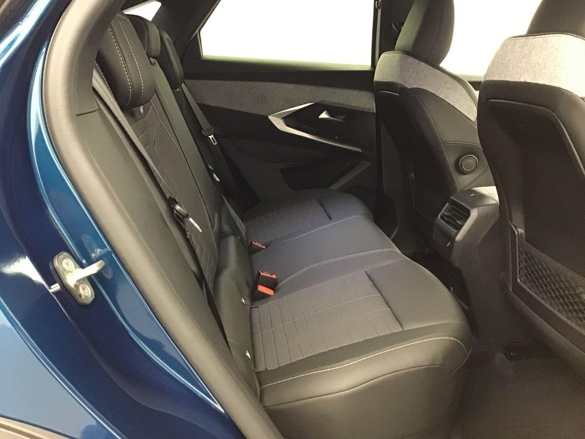 366948_p2 - PEUGEOT - 3008 - 2025 - photo 7