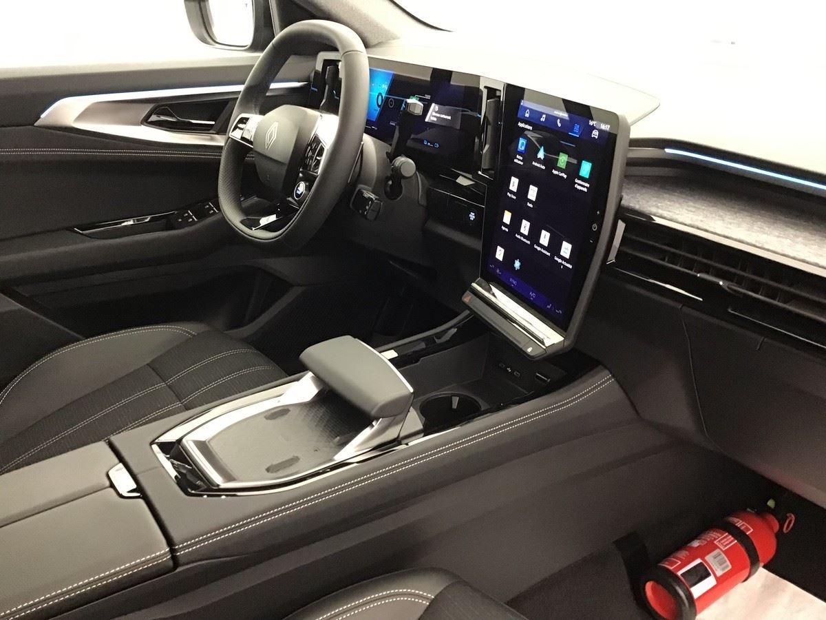 367070_p2 - RENAULT - AUSTRAL - 2025 - photo 8