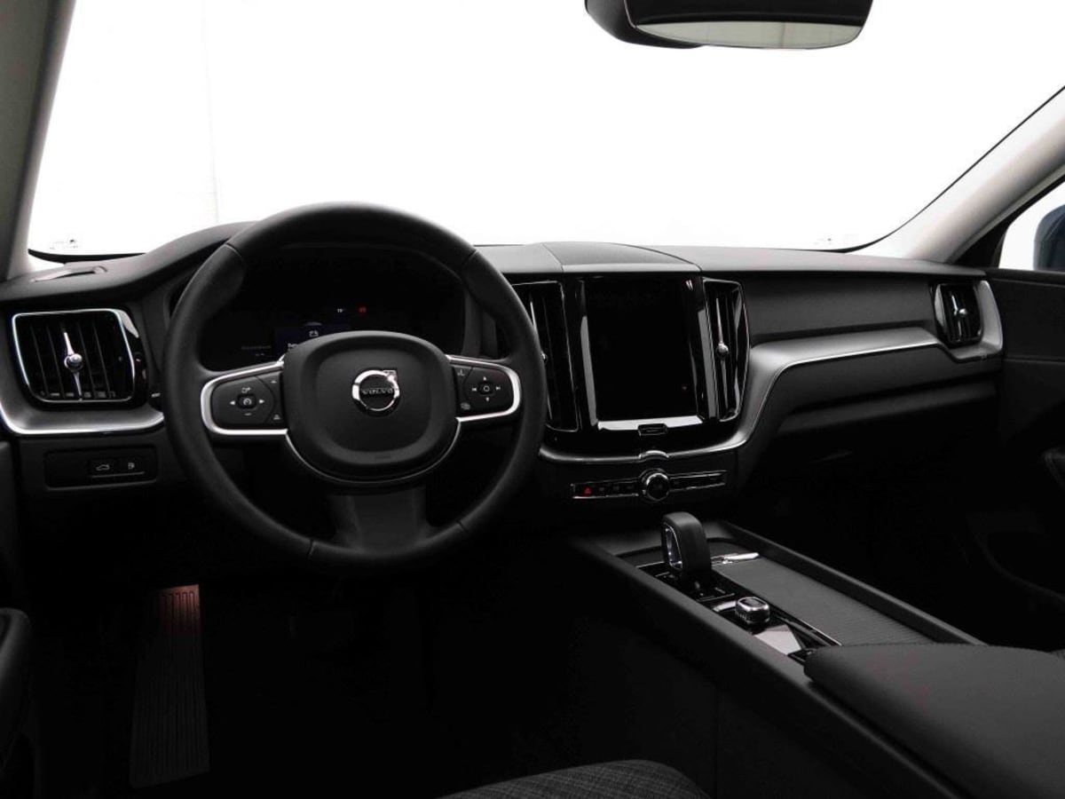 365590_p2 - VOLVO - XC 60 - 2025 - photo 10