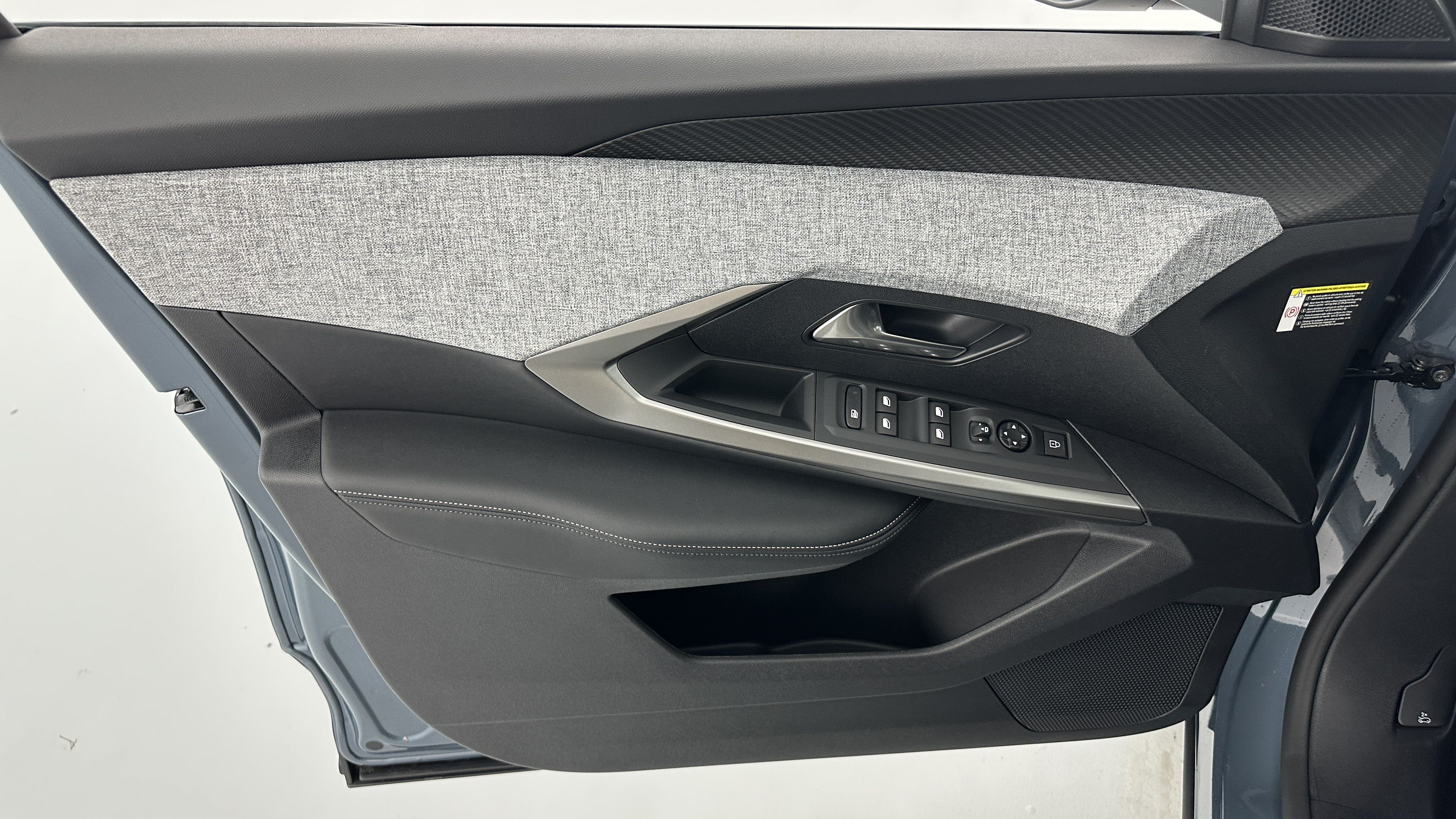 GLI00008311_p53 - PEUGEOT - 5008 - 2025 - photo 14