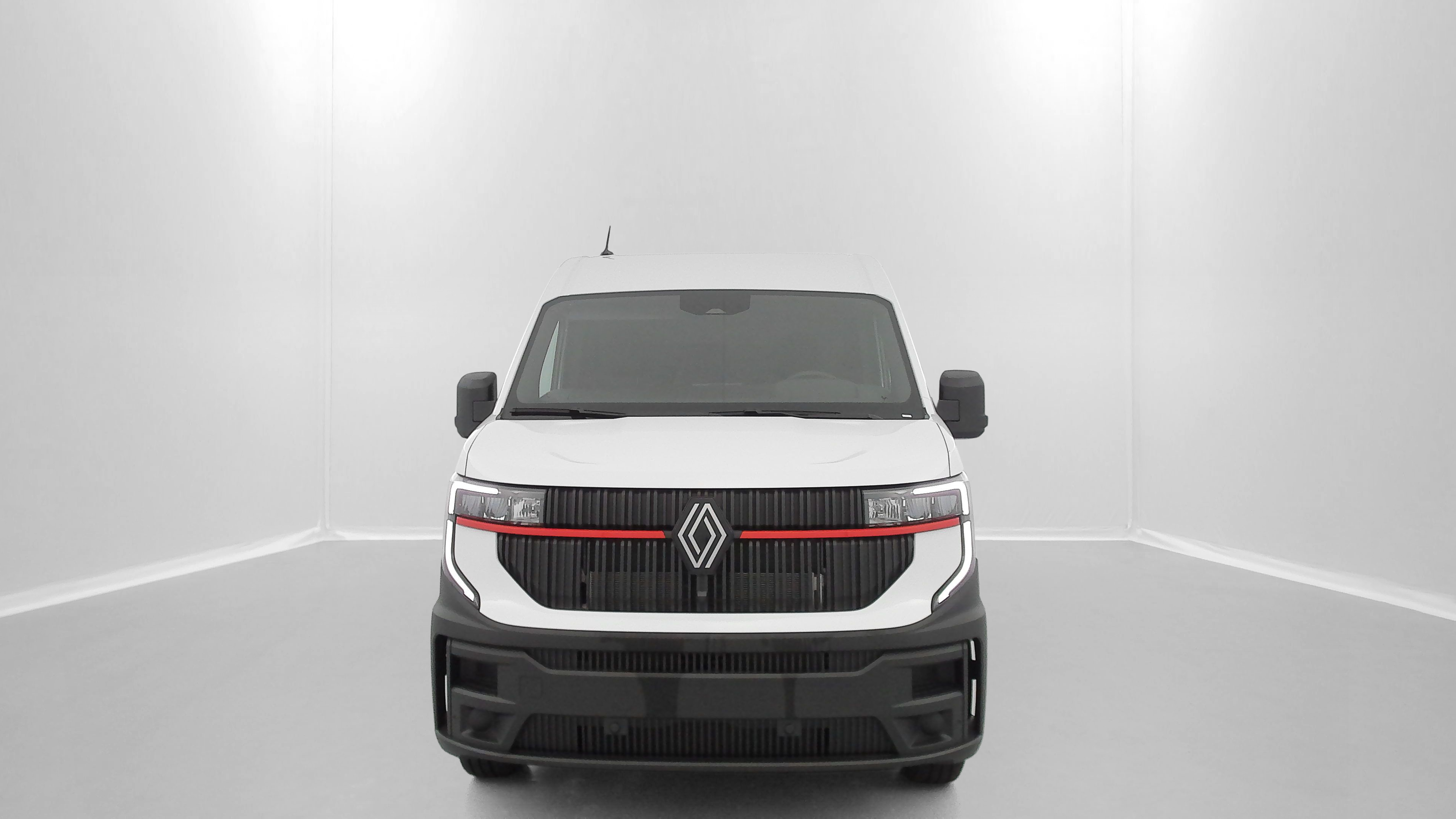 GLI00007111_p53 - RENAULT - MASTER - 2025 - photo 2