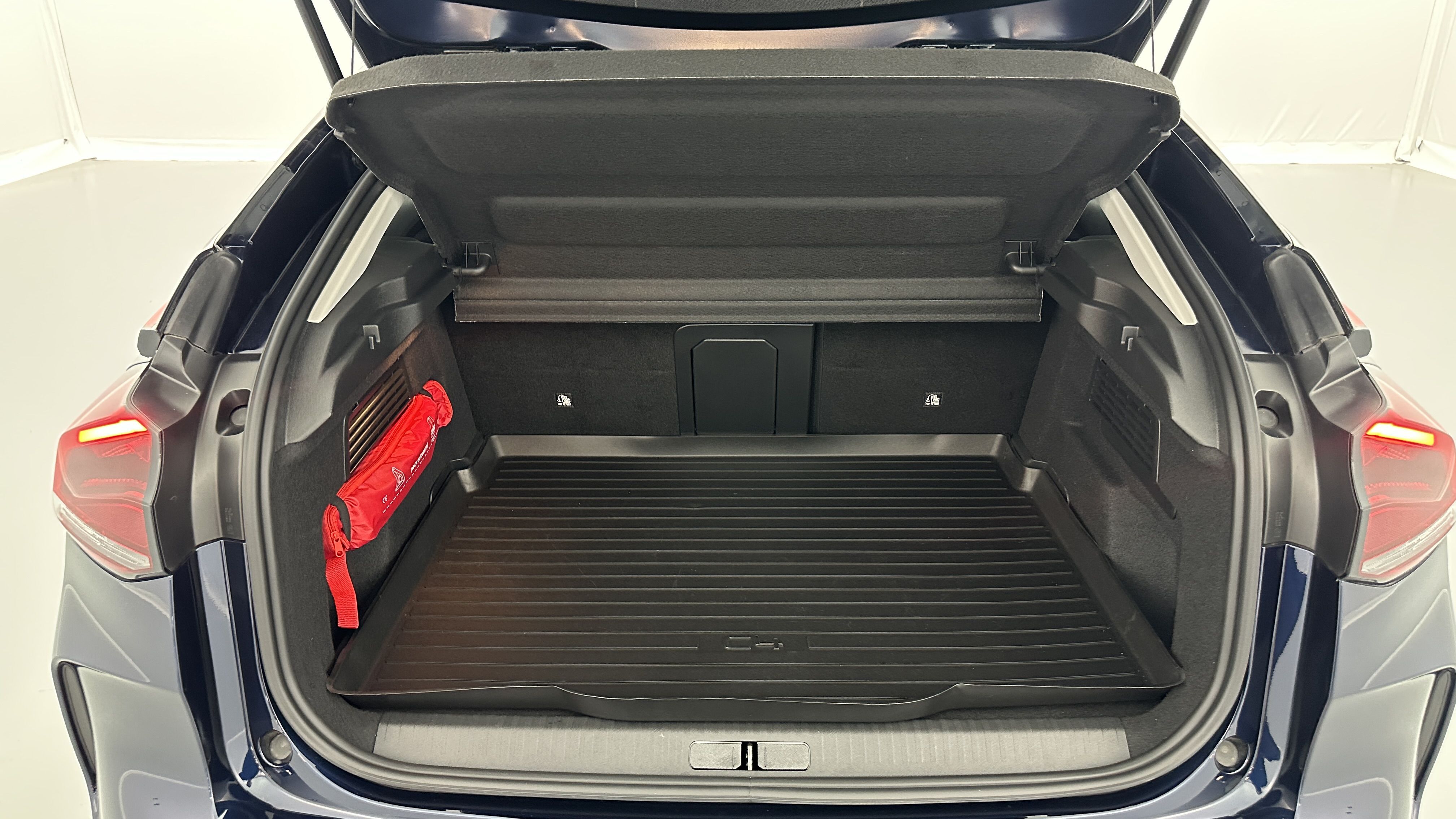 GLI00011077_p53 - CITROEN - C4 - 2024 - photo 10