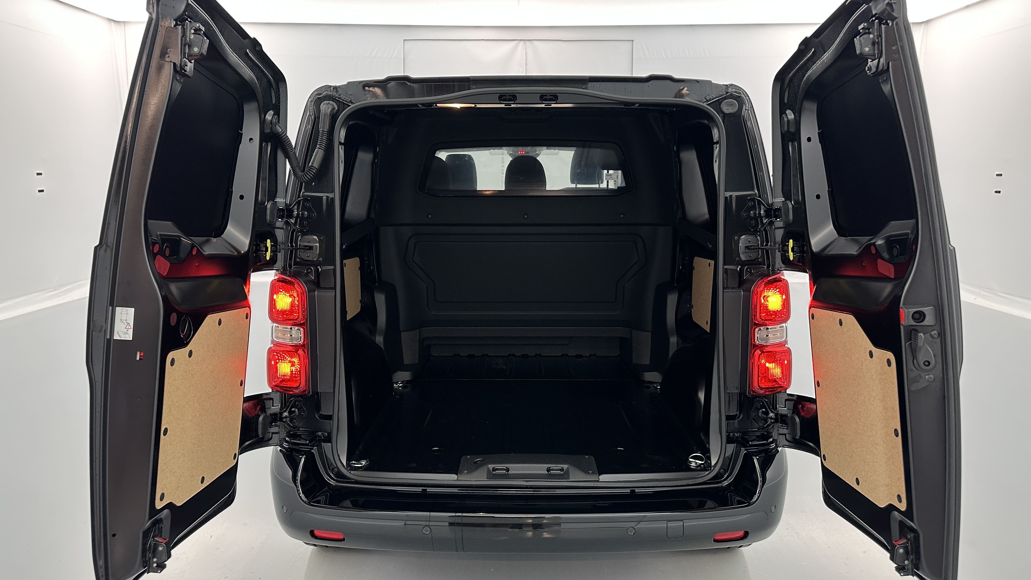 GLI00010303_p53 - PEUGEOT - EXPERT CA - 2025 - photo 9