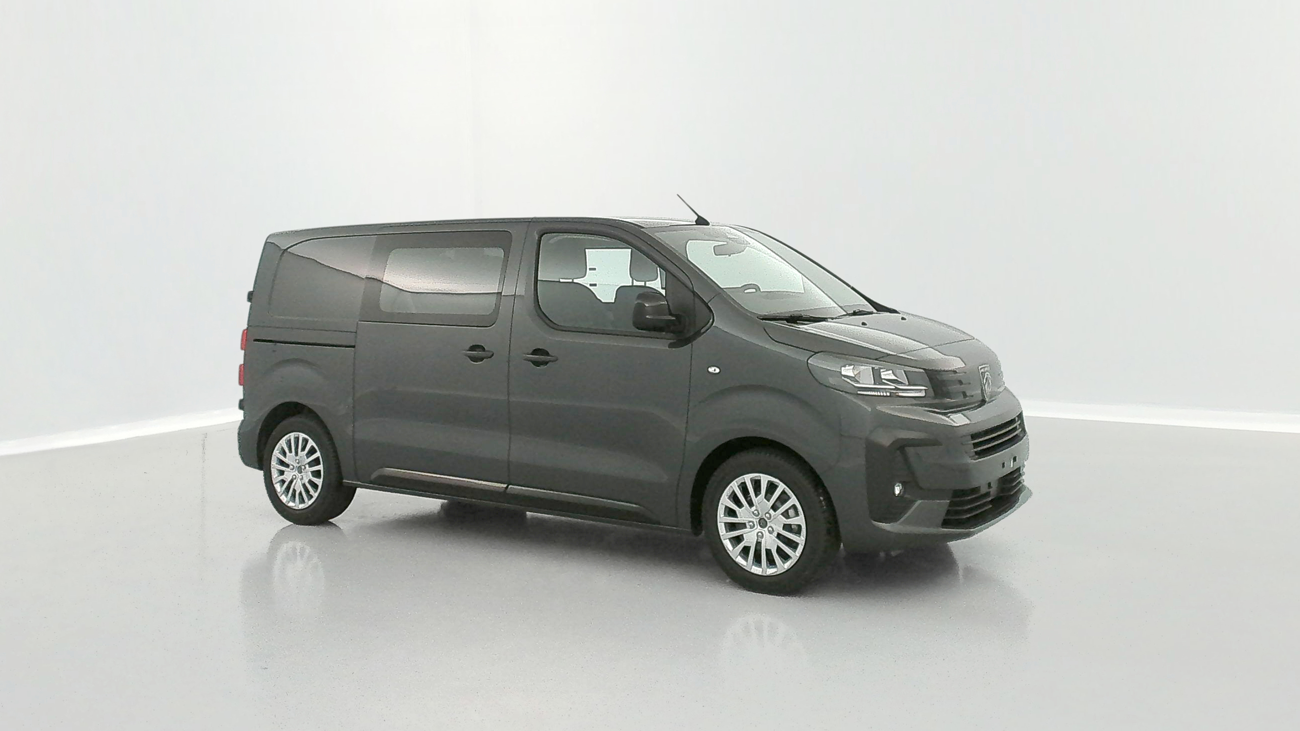 GLI00010301_p53 - PEUGEOT - EXPERT CA - 2025 - photo 22