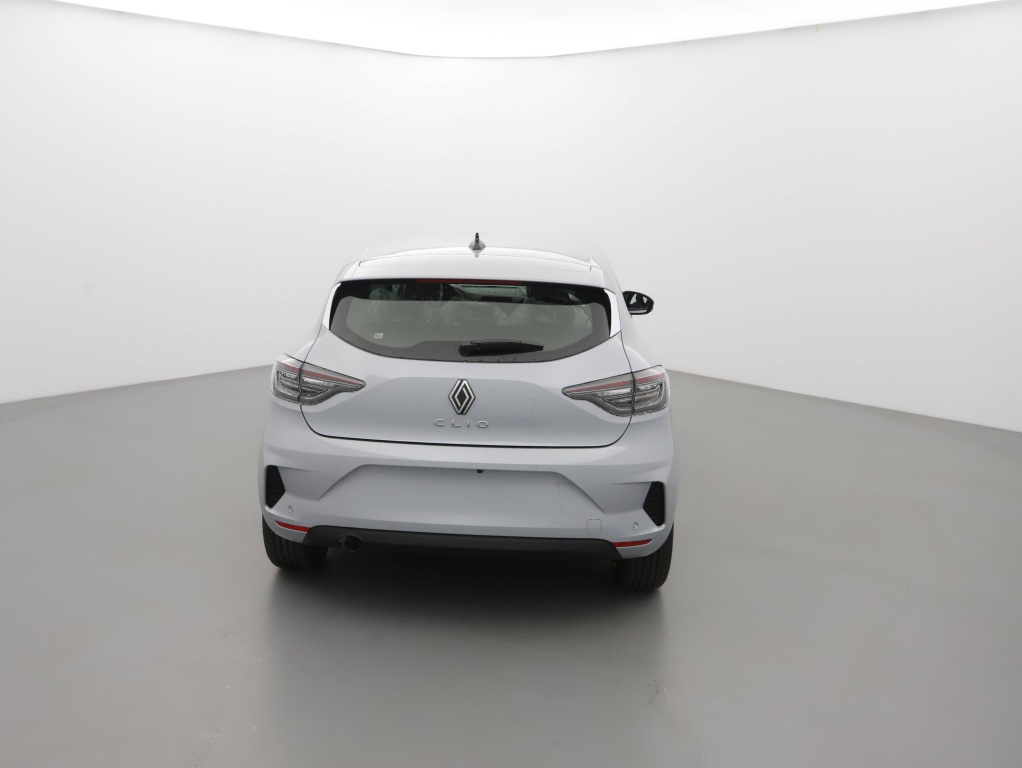 69862_p51 - RENAULT - CLIO - 2025 - photo 4