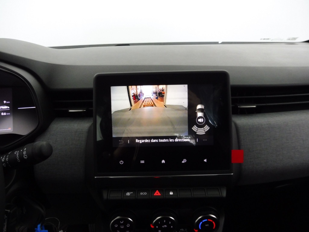 69862_p51 - RENAULT - CLIO - 2025 - photo 6