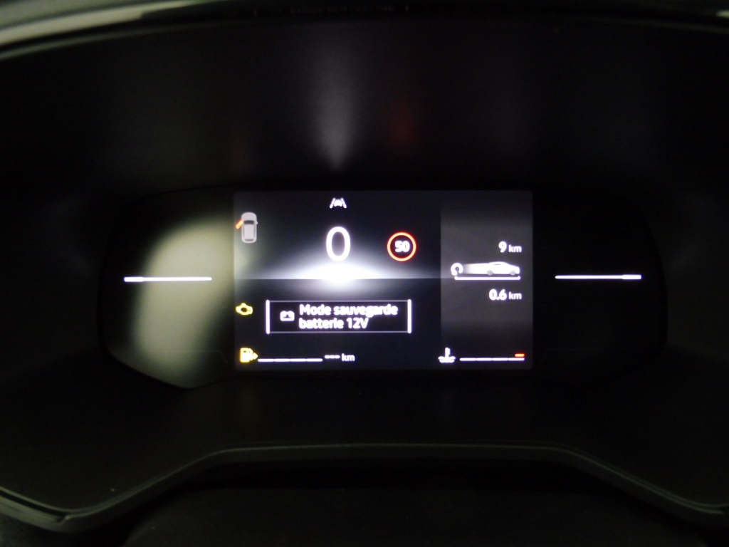 69862_p51 - RENAULT - CLIO - 2025 - photo 8