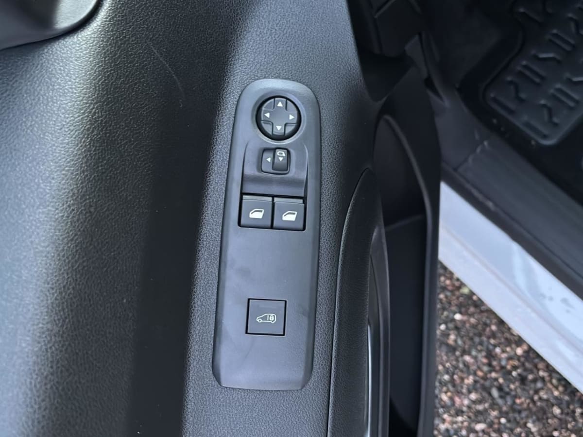 368907_p2 - CITROEN - BERLINGO - 2025 - photo 7