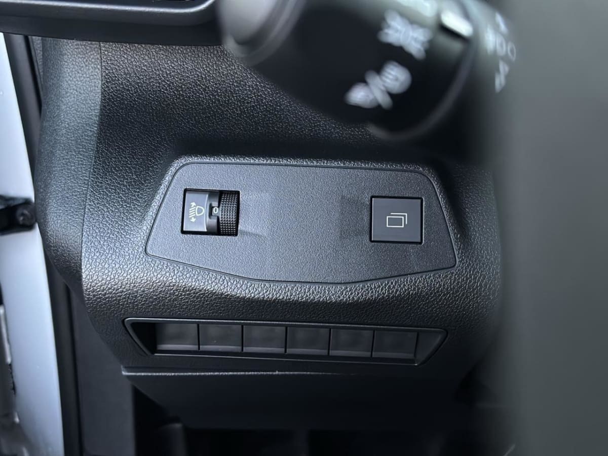 368907_p2 - CITROEN - BERLINGO - 2025 - photo 8