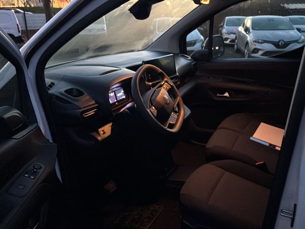 368904_p2 - CITROEN - BERLINGO - 2025 - photo 10