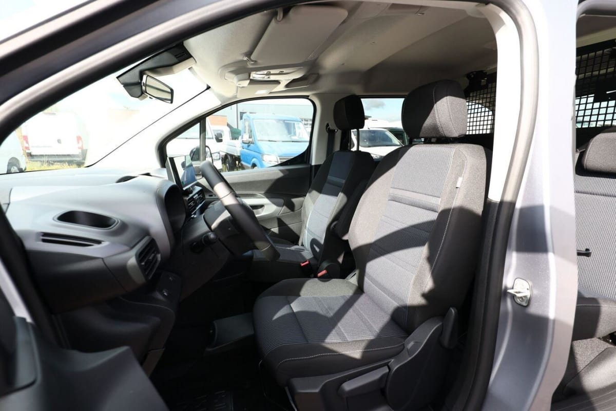 368184_p2 - FIAT - DOBLO - 2025 - photo 6