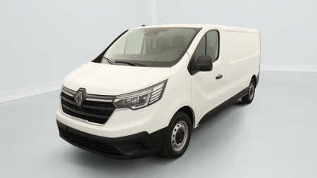 369817_p2 - RENAULT - TRAFIC - 2025