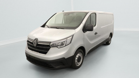 369815_p2 - RENAULT - TRAFIC - 2025