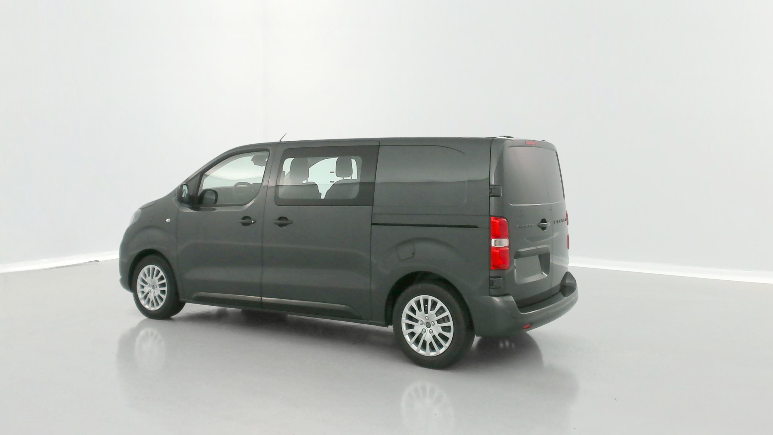 GLI00010247_p53 - PEUGEOT - EXPERT CA - 2025 - photo 20