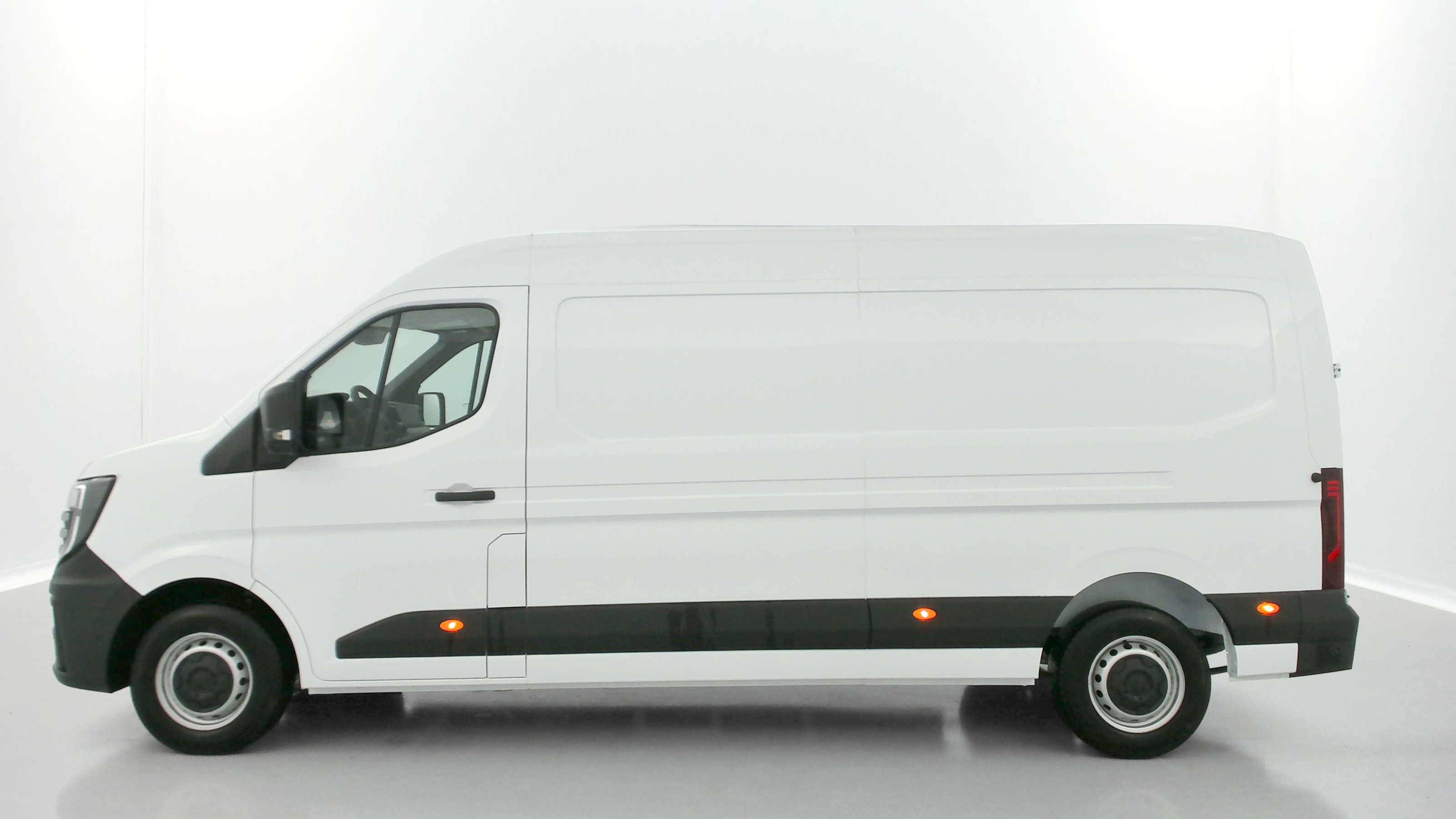 GLI00011244_p53 - NISSAN - INTERSTAR - 2025 - photo 4