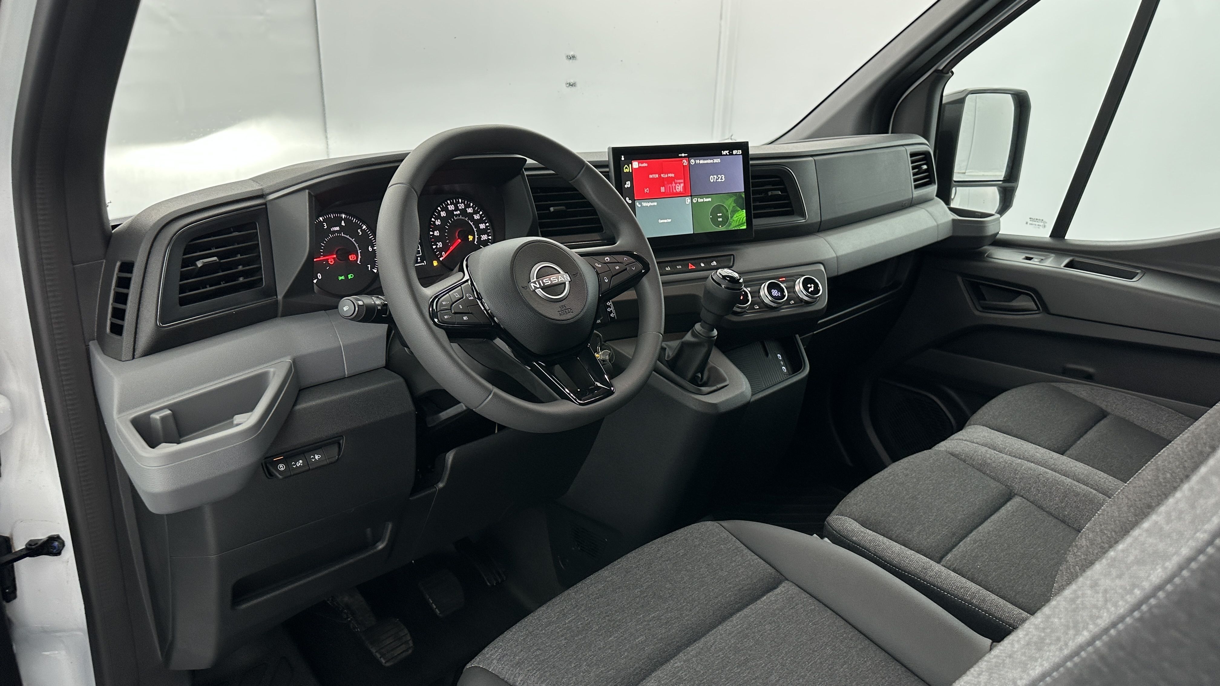 GLI00011244_p53 - NISSAN - INTERSTAR - 2025 - photo 6